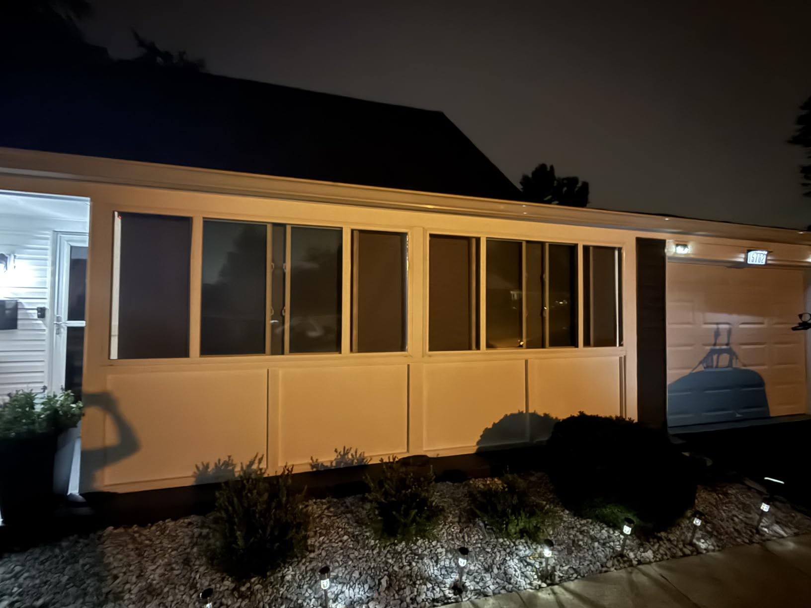 ZSTARR Motorized Smart Blind for Window with Remote Control, Automatic Blackout Roller Shade Customizable Size,with Valance Child Safety Rechargeable Battery Blinds (Full Blackout Black) customer photo 2