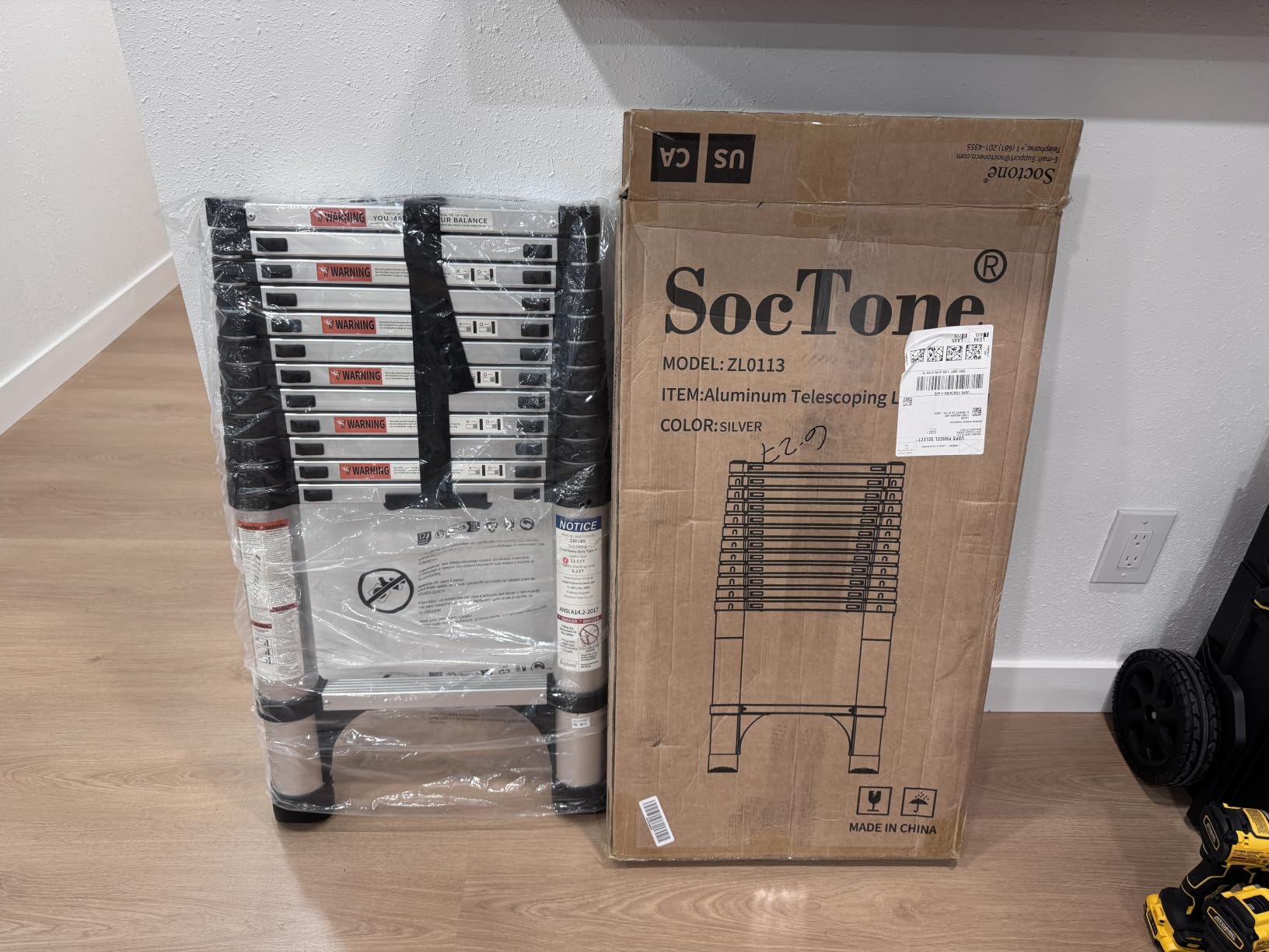 SocTone Telescoping Ladder, Stabilizers, Extension Ladder(12.5FT Standard) customer photo 1
