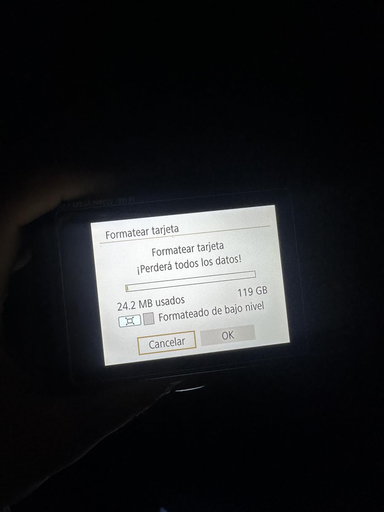 SANDISK 128GB Extreme PRO SD Memory Card, Up to 200MB/s Read Speeds, UHS-I customer photo 1