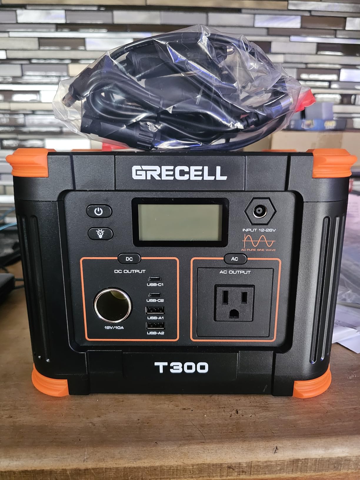 Portable Power Station 500W (Peak 1000W), 519.48Wh Outdoor Solar Generator customer photo 2
