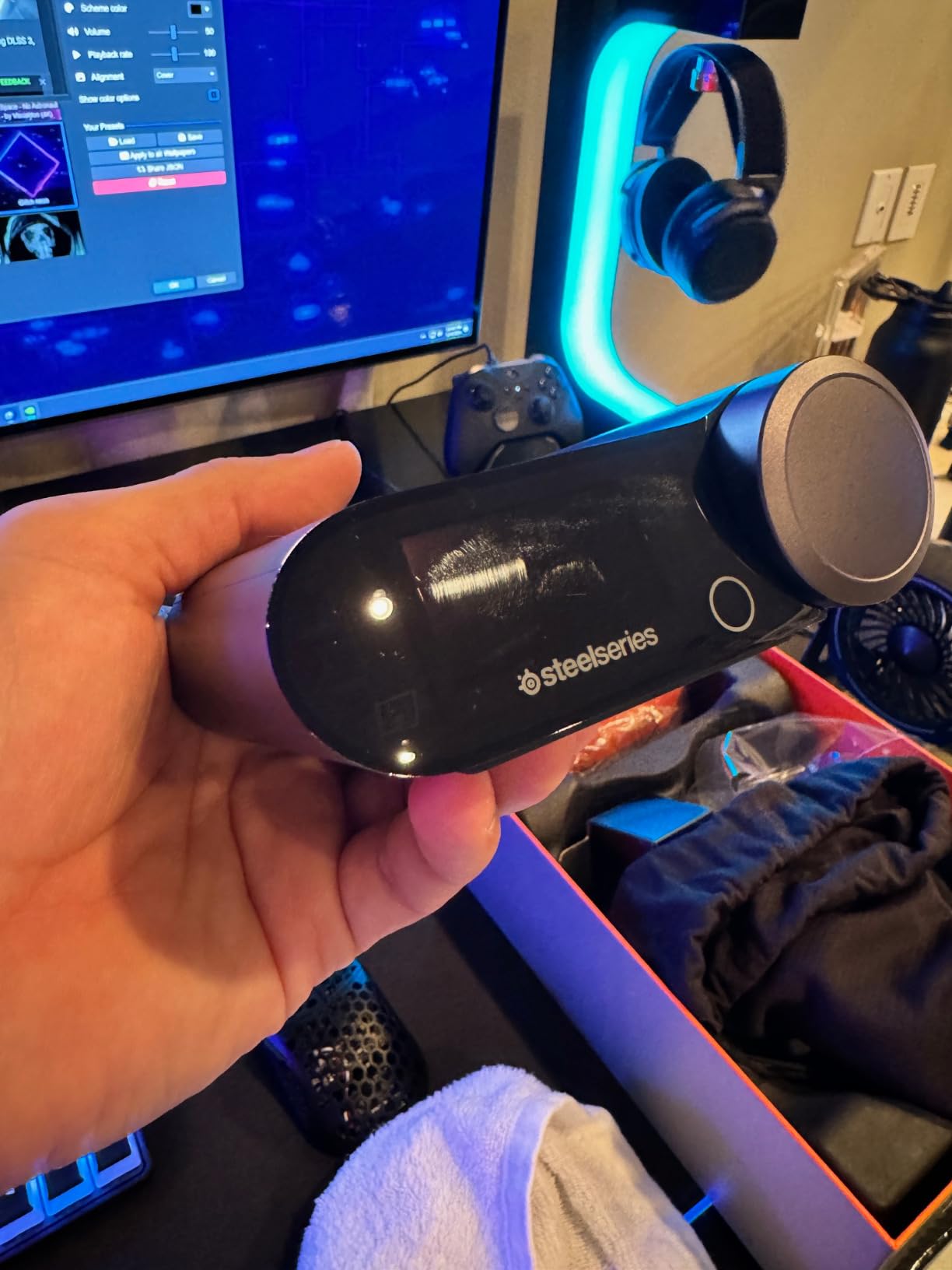 SteelSeries Arctis Nova Pro Wireless Multi-System Gaming Headset — Neodymium Magnetic Drivers — Active Noise Cancellation — 2 Battery System — ClearCast Gen 2 Mic — PC, PS5, PS4, Switch, Mobile customer photo 1