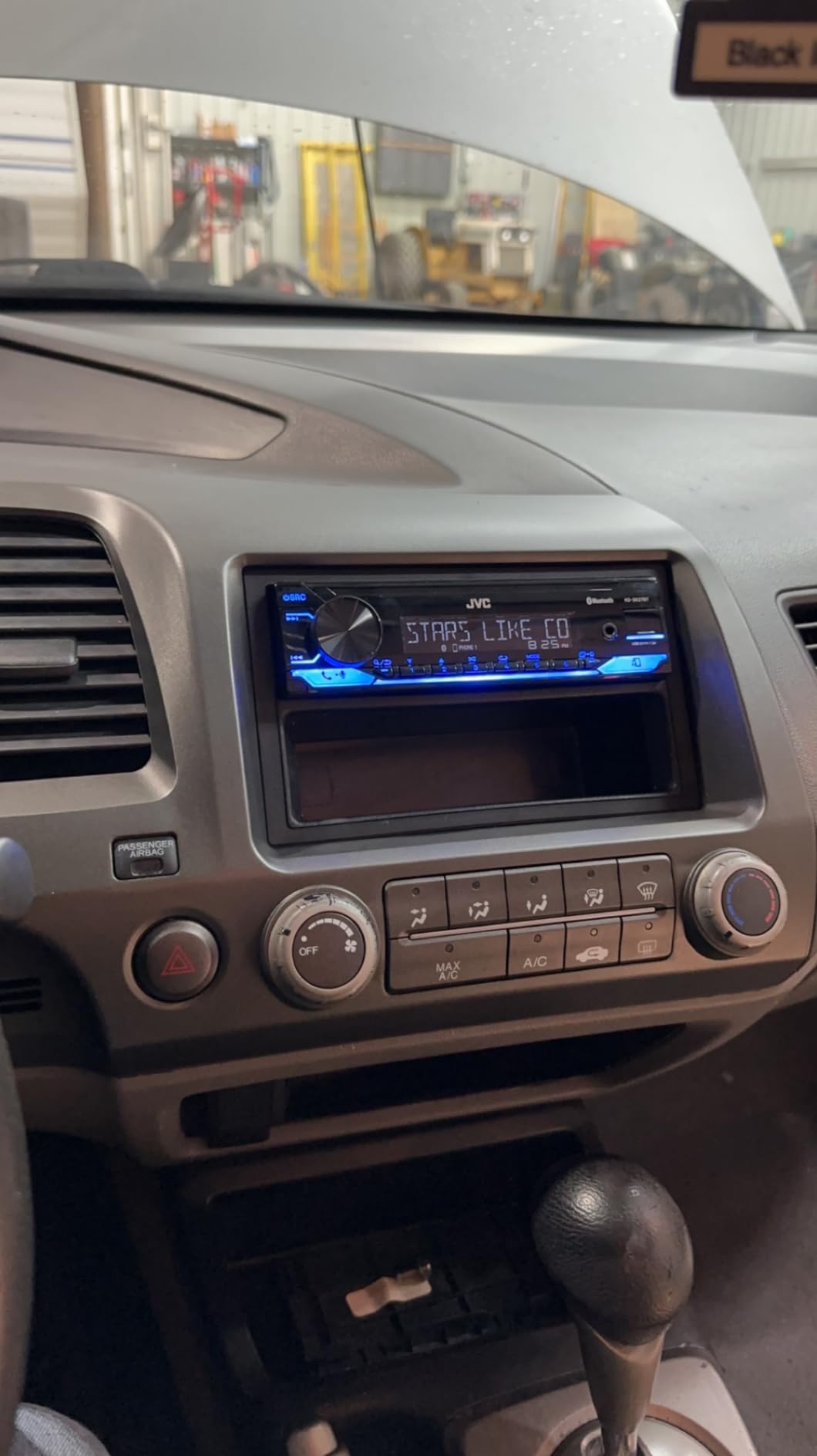 JVC KD-SX27BT Car Stereo with Bluetooth, 100W Digital Media Receiver, 1.5A USB, Single DIN Head Unit with AM/FM Radio & AUX-in, iOS/Android JVC Remote App, 13-Band EQ, Dual Phone Connection customer photo 1
