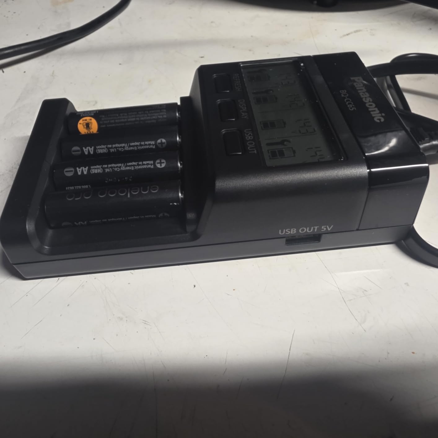 Panasonic BQ-CC65AKBBA Super Advanced eneloop pro and eneloop 4-Position Quick Charger with LCD Indicator Panel and USB Charging Port, Black customer photo 2