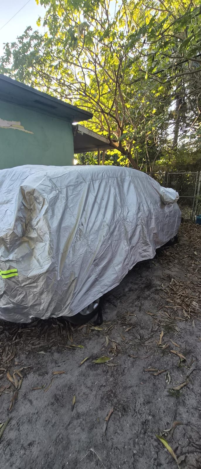 AUQDD 6-Layers Premium SUV Car Cover Waterproof All Weather Weatherproof UV Sun Protection Snow Dust Storm Resistant Outdoor Exterior Custom Form-Fit Full Padded Car Cover with Straps 178