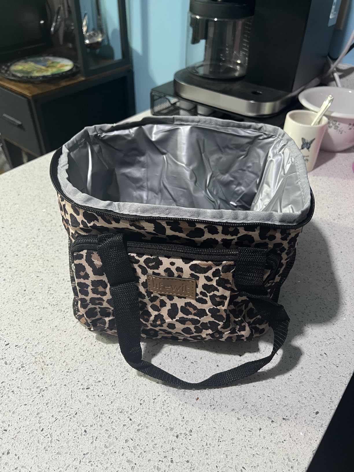 Lifewit Medium Lunch Bag, Insulated Lunch Box, Soft Cooler Cooling Tote for Adult Men Women, Black 12-Can (9L) customer photo 2