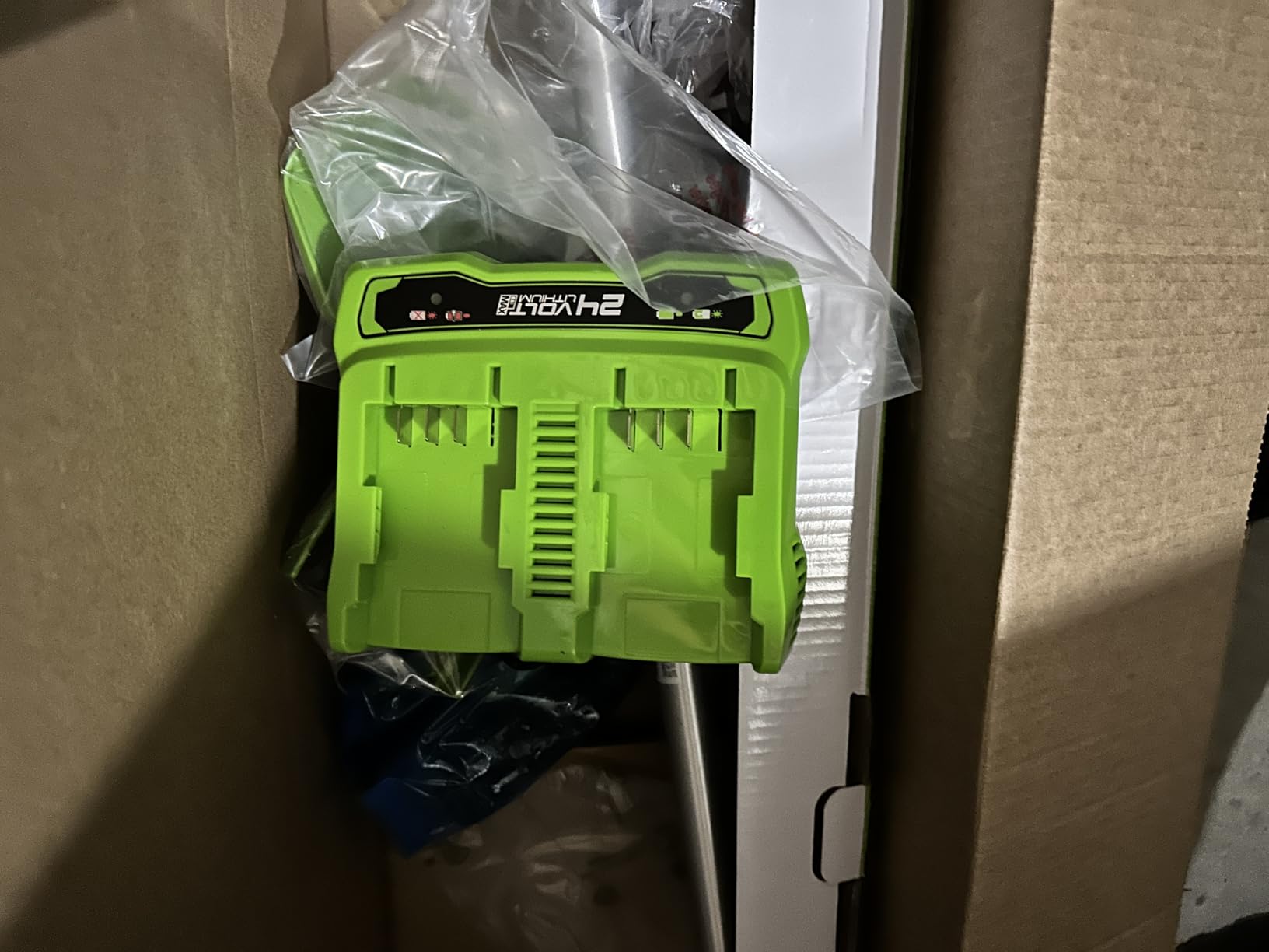 Greenworks 60V 16 in Cordless String Trimmer, 4.0 Ah Battery customer photo 2