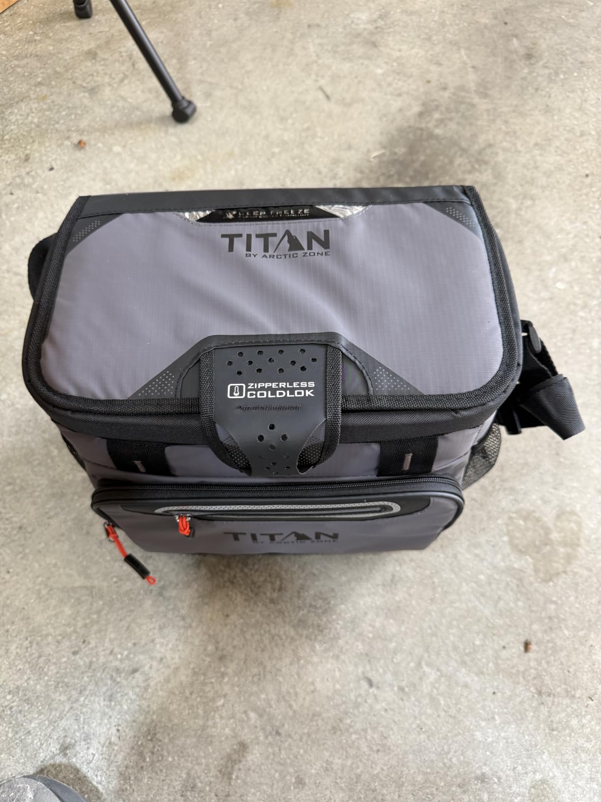 Titan Zipperless HardBody Cooler, Keeps Ice 2 Days customer photo 2