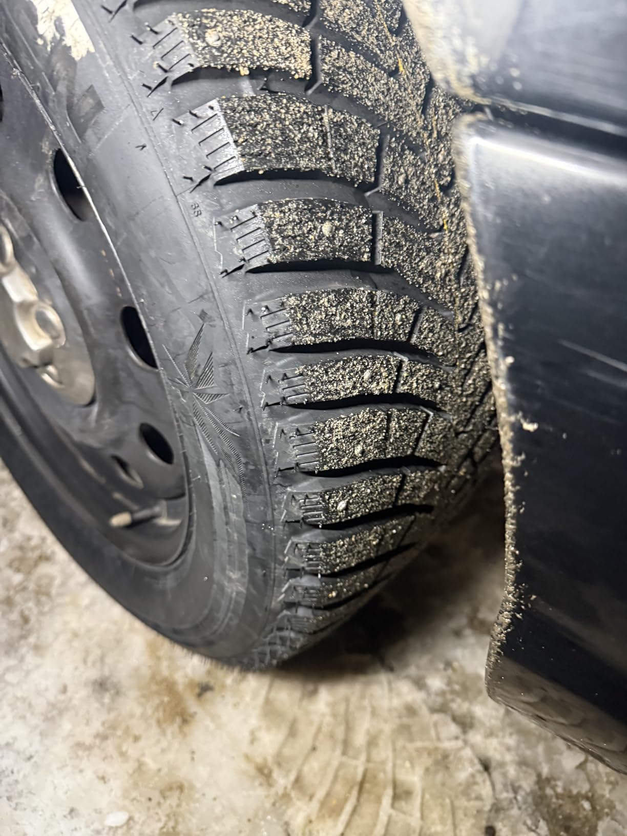 Nexen Winguard Winspike 3 Winter 215/70R16 100T Passenger Tire customer photo 1