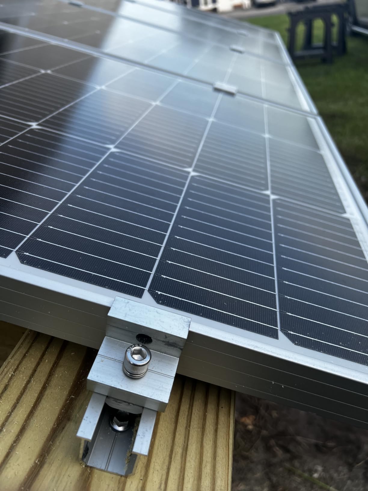 ECO-WORTHY 400 Watt 12 Volt Premium Solar Panel Kit :4pcs 100W Solar Panel+ 40A MPPT Charge Controller+ Bluetooth Module+ Mounting Z Brackets, 400W 12V Solar Power Off Grid System for Home, RV, Boat. customer photo 1