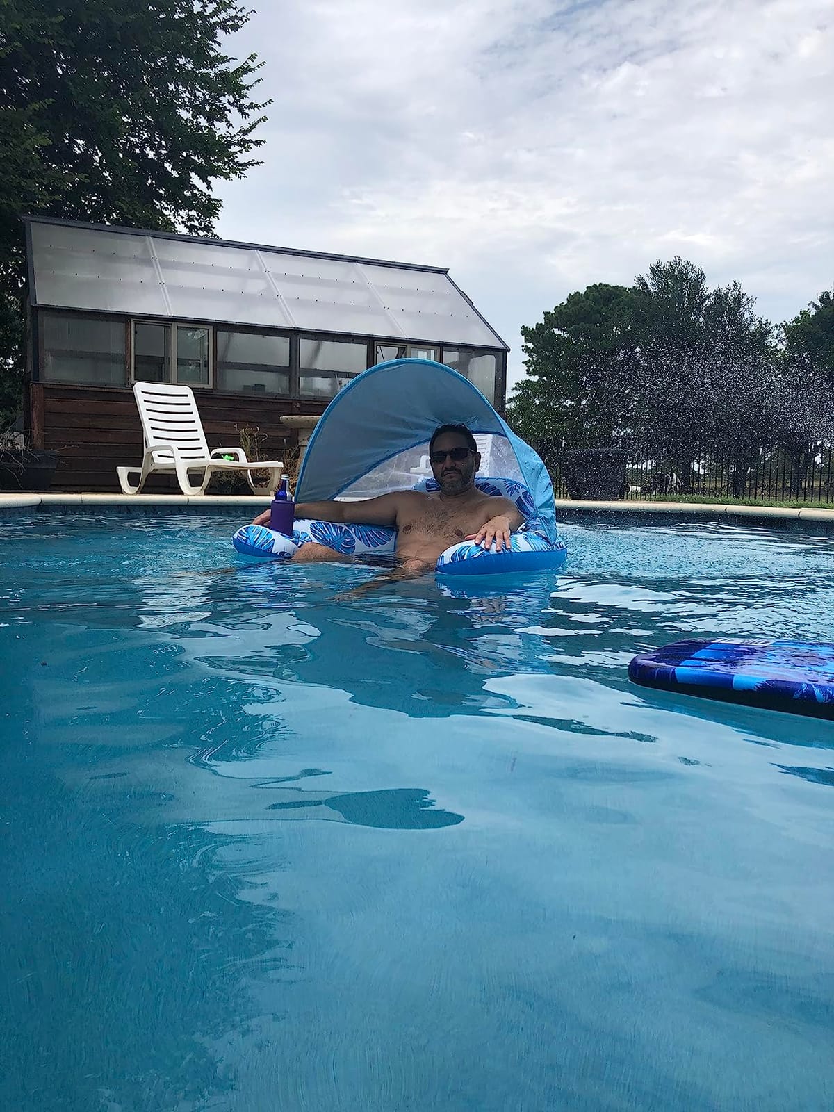 COOLCOOLDEE Pool Float with Canopy, Cup Holder - XL Pool Chair Lounge Float with Adjustable Sun Shade Cover, Drink Holder, Ergonomic Headrest,Inflatable Pool Float for Adults customer photo 1