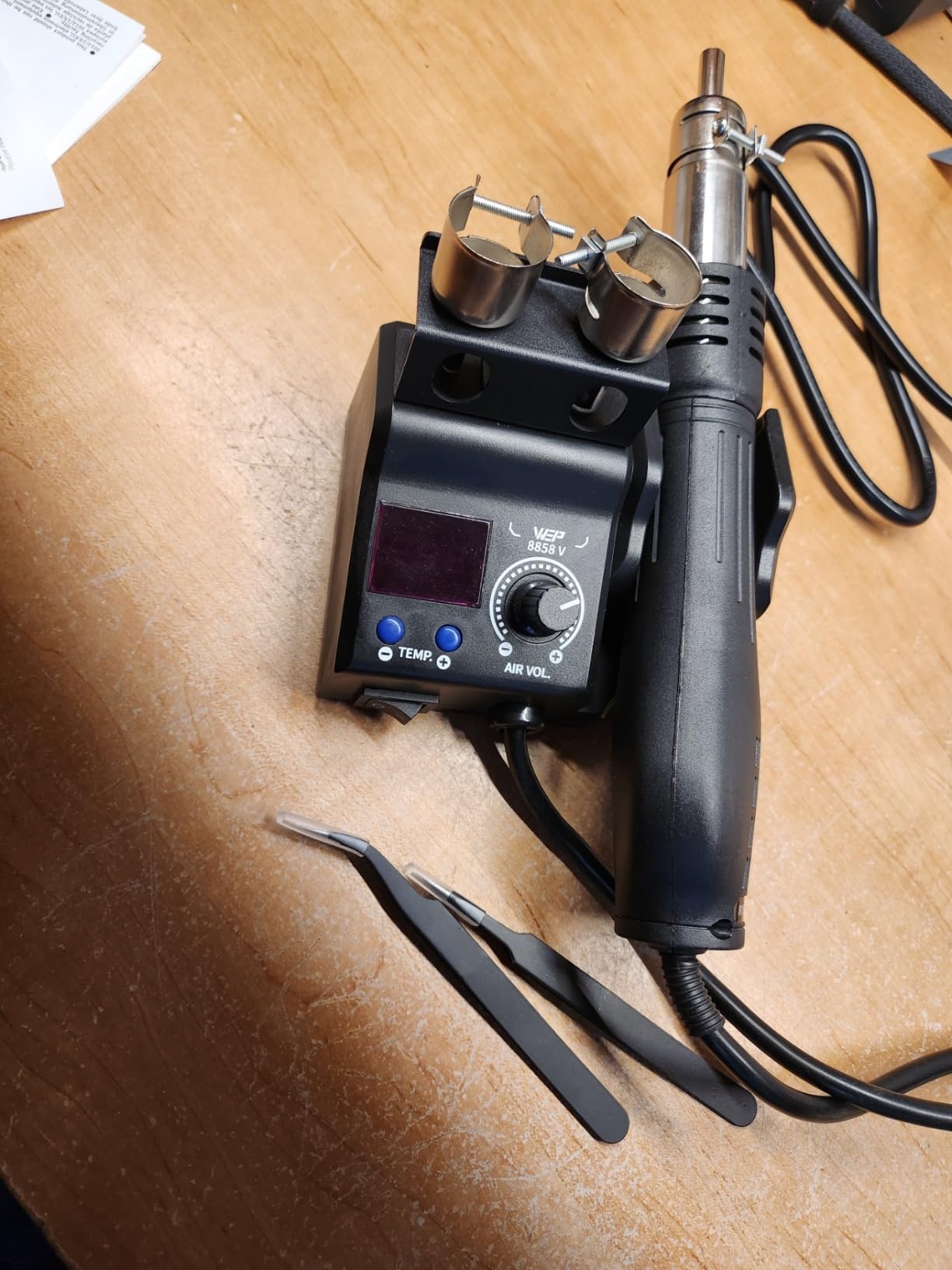 WEP 8858-V Hot Air Rework Station Kit with Compact Size, Integrated Nozzle Holder, 3 Nozzles, 2 Tweezers, Adjustable Temperature& Air Volume, PID Program, °C/°F Conversion and More customer photo 1