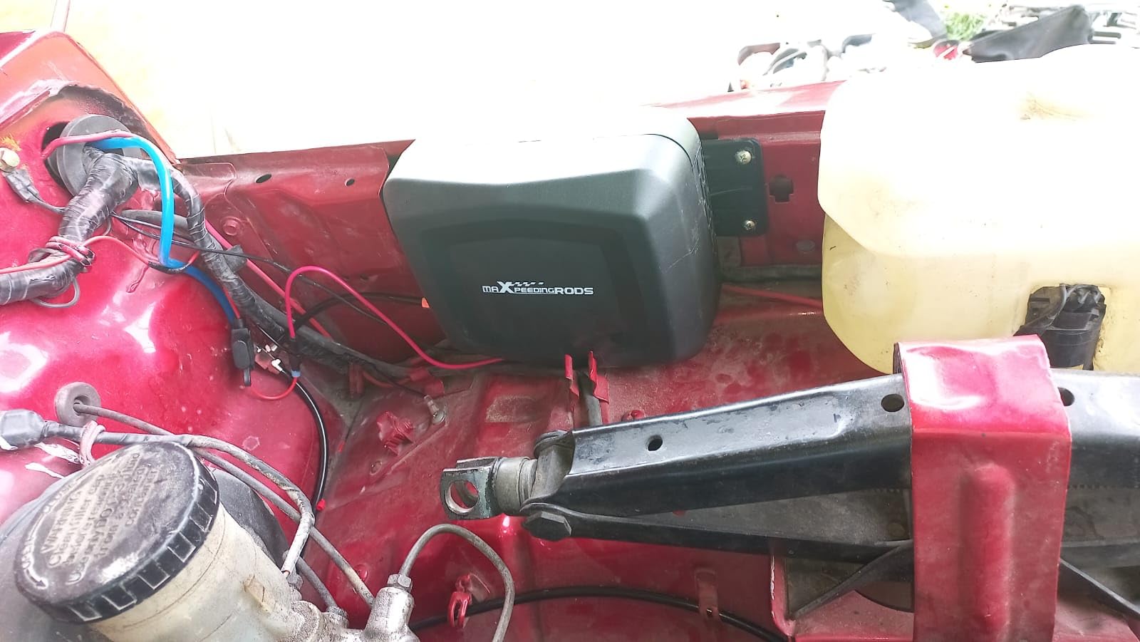 maXpeedingrods On Board Air Compressor System Air Spring Compressor Kit customer photo 2