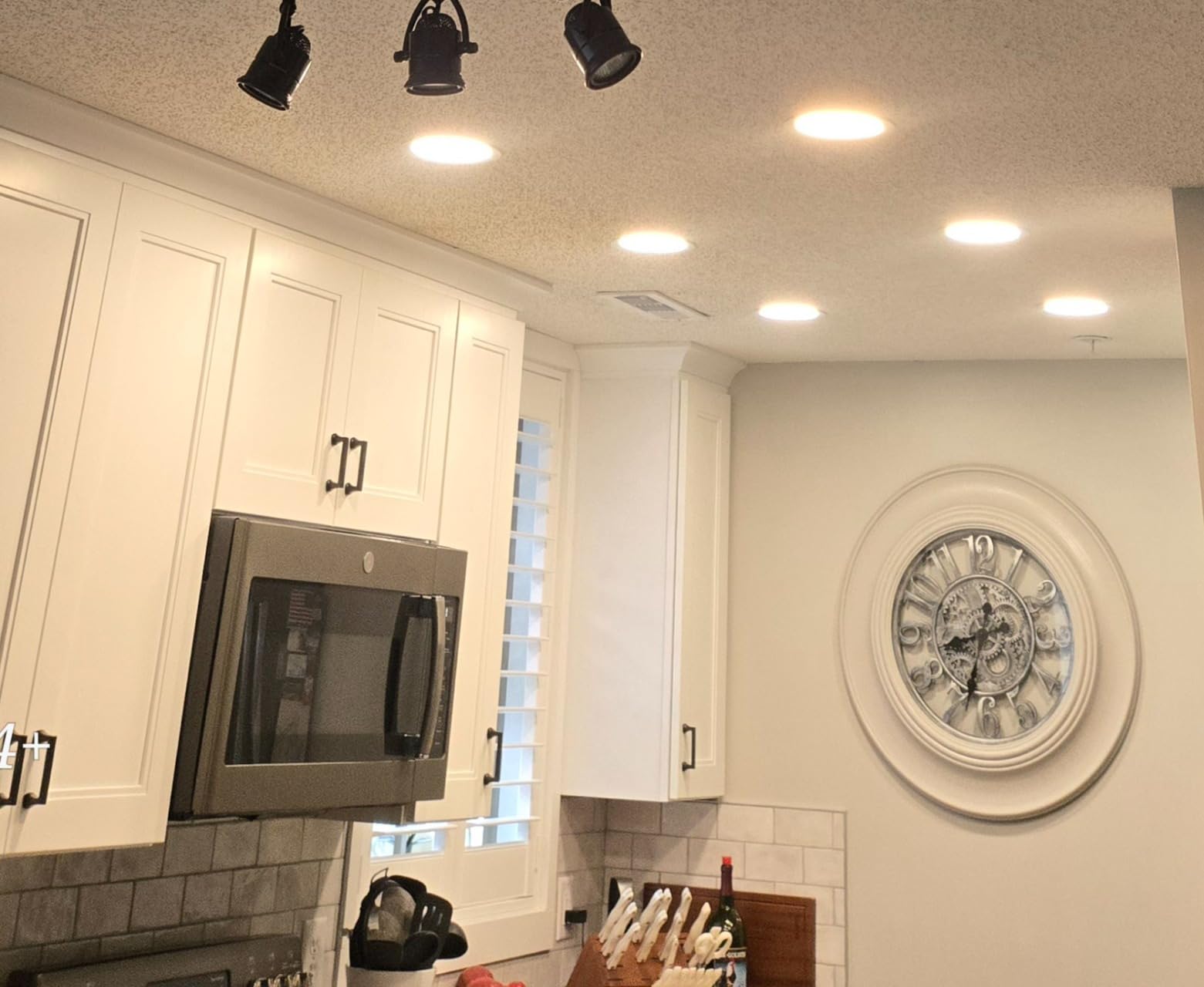 FREELICHT 24 Pack 6 Inch LED Recessed Light with Junction Box, 5CCT, 1050LM customer photo 1