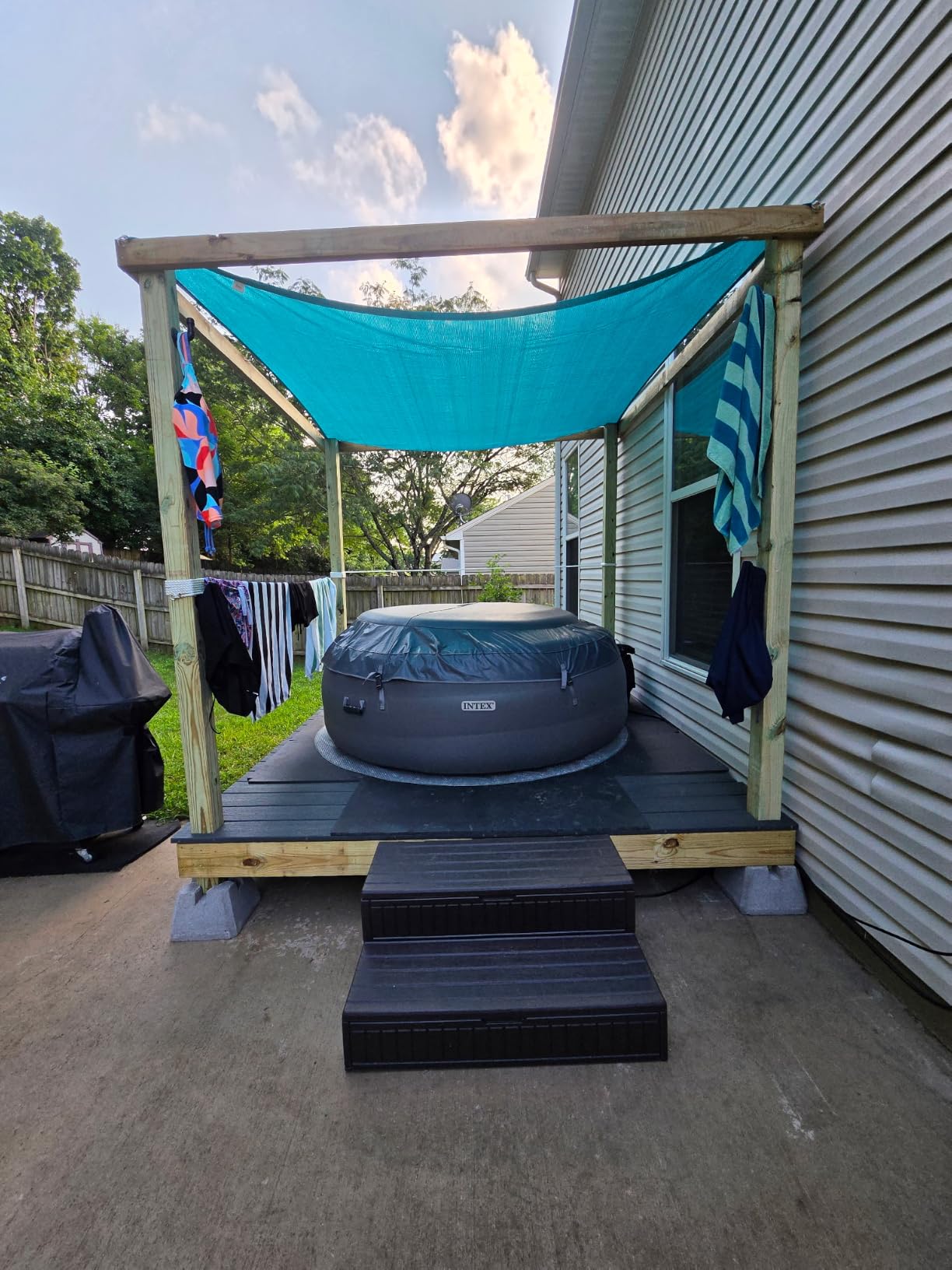 INTEX SimpleSpa 4 Person Inflatable Hot Tub, Portable Spa with 100 Jets customer photo 2