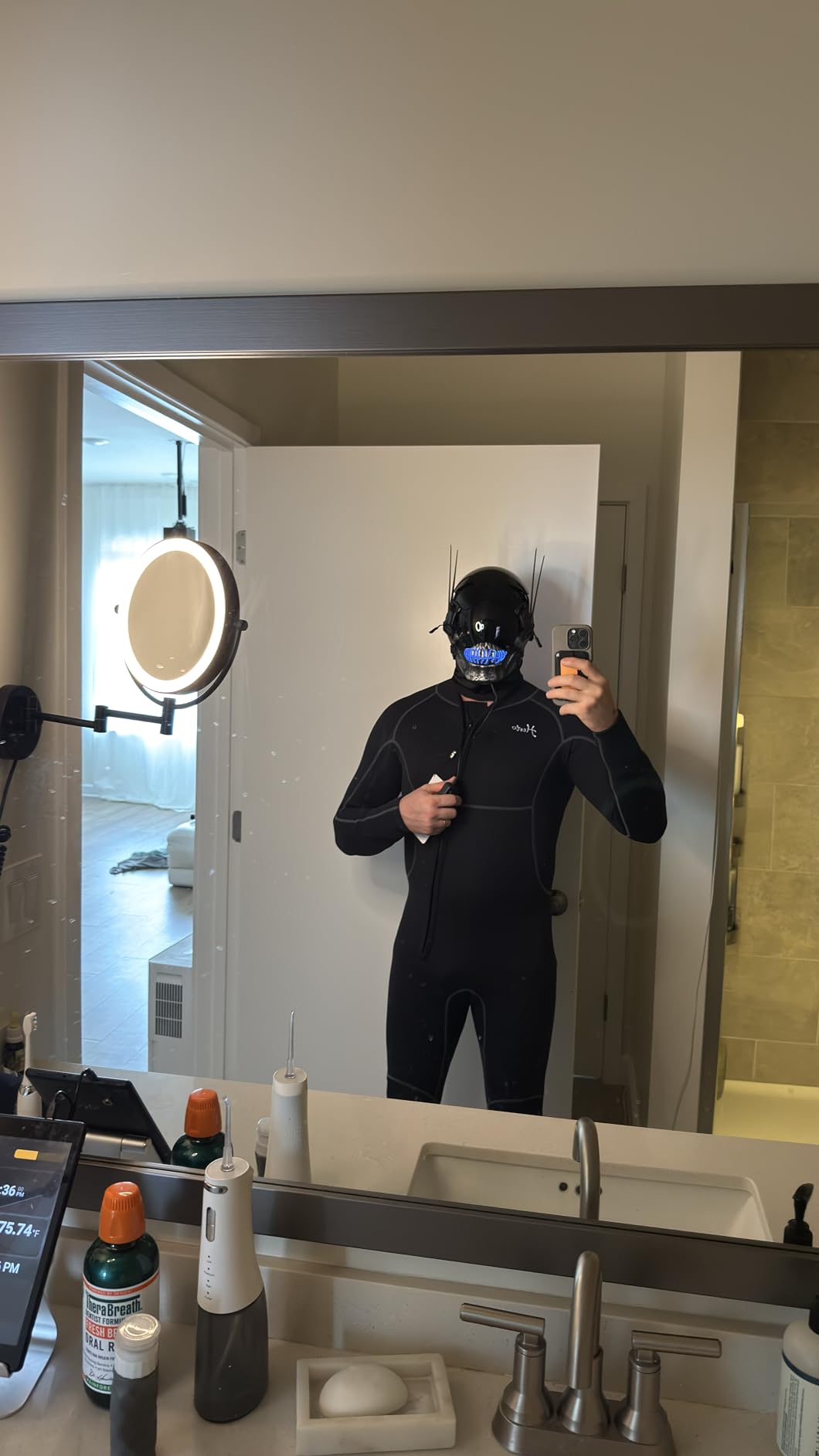 Hevto Men Wetsuit 3/2mm Neoprene Front Zipper for Surfing Diving customer photo 1