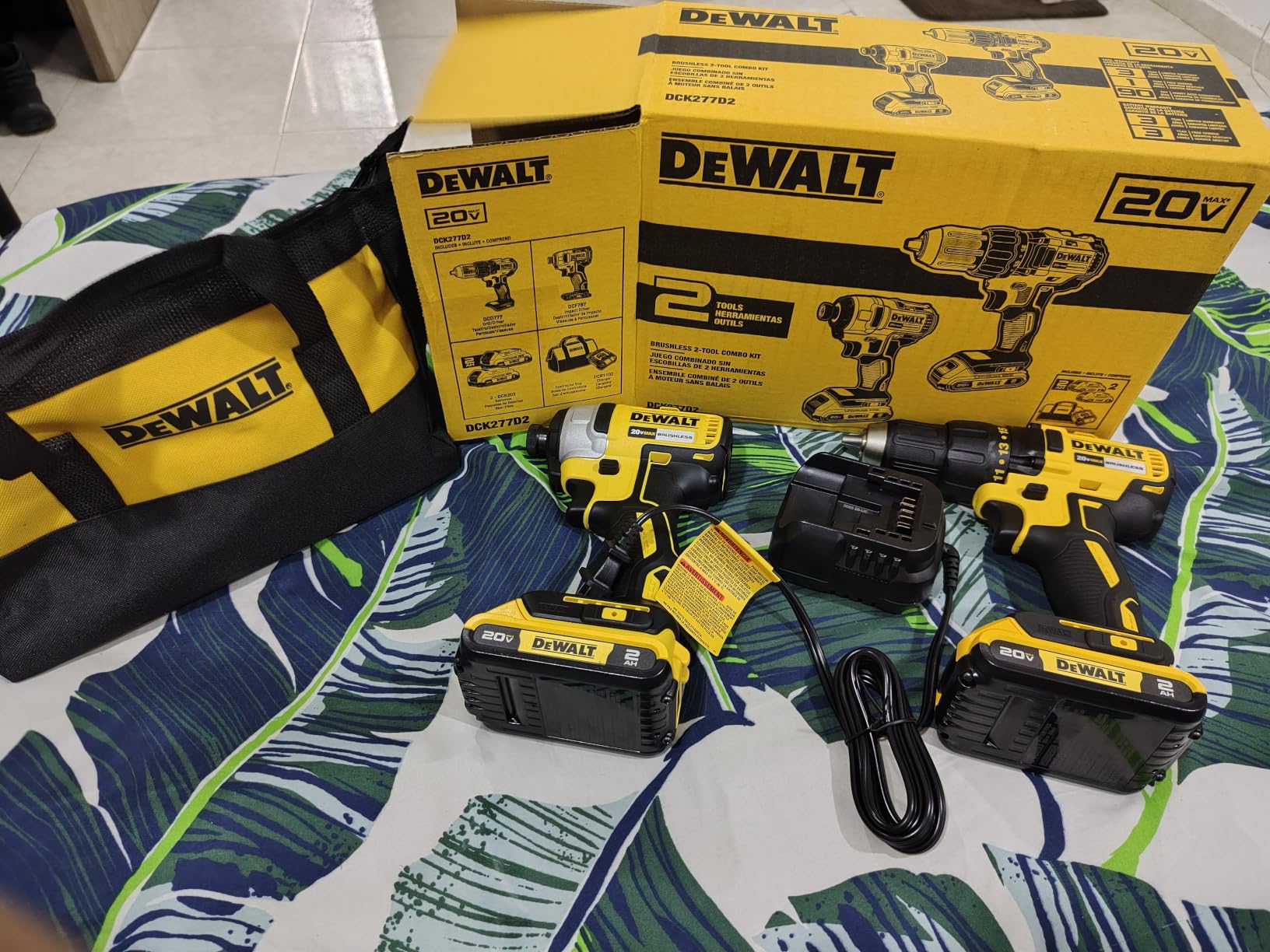 DEWALT 20V MAX Cordless Drill and Impact Driver, Power Drill Brushless 2-Tool Power Tool Combo Kit, Includes 2 Batteries, Charger and Bag (DCK277D2) customer photo 1