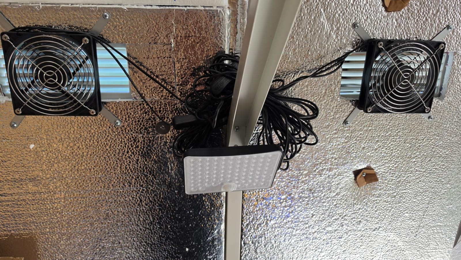 5 Inch Solar Powered Fan, Solar Exhaust Intake Fan Kit, IPX7 Waterproof Dual Fans with 13Ft On/Off Switch Cable, Cooling Ventilation for Greenhouse, Chicken Coop, Shed, Outside No Battery customer photo 1