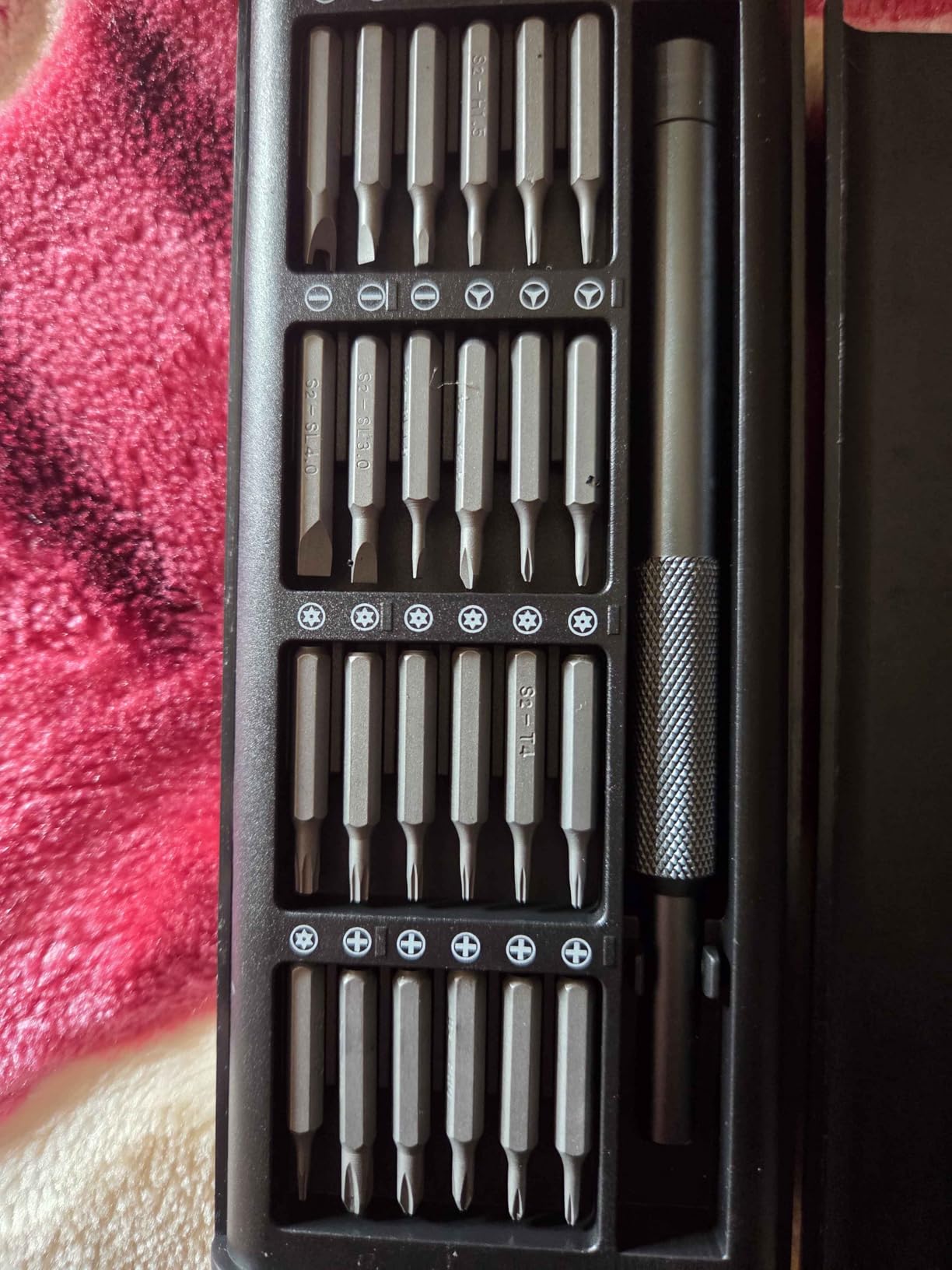 AXTH 25-in-1 Small Precision Screwdriver Set, Professional Mini Repair Tool customer photo 1