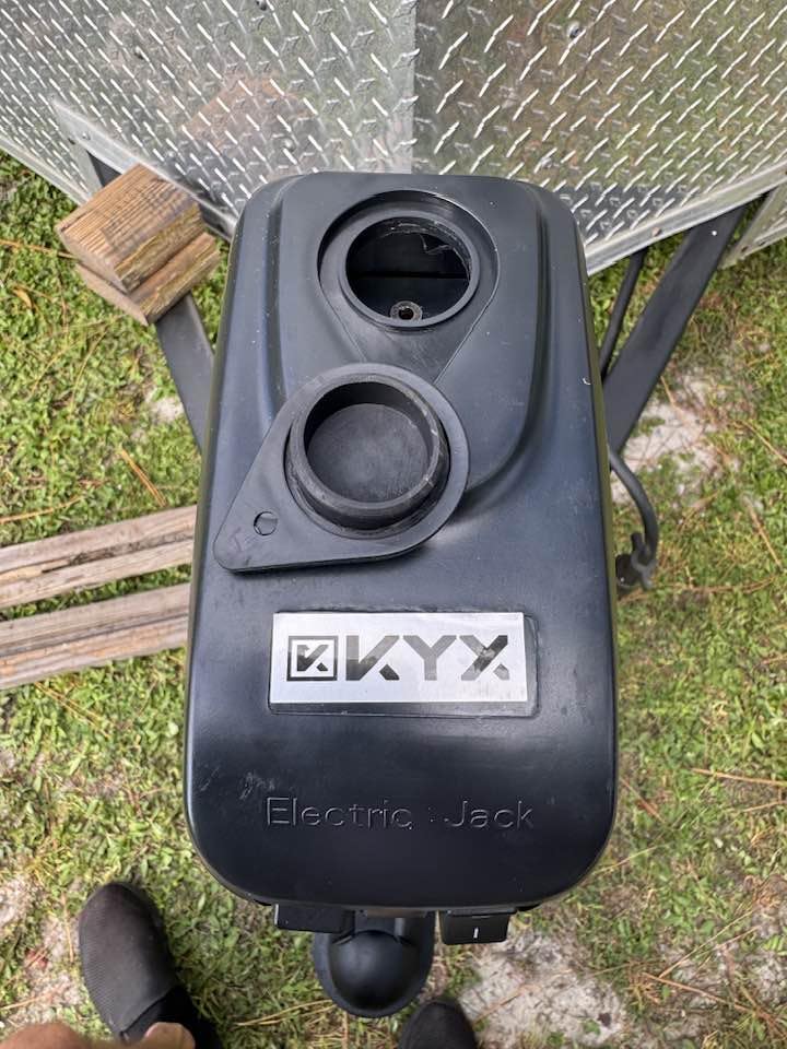 KYX Electric Trailer Jack 7500LBs,Electric Jack with Waterproof Cover customer photo 1