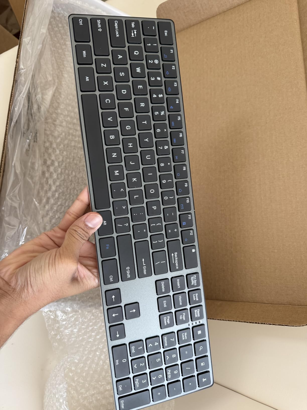 Amazon Basics Ultra Premium Wireless Keyboard and Mouse Combo, Rechargeable, Full-Size with Number Pad, Sleek Design, Plug and Play, Quiet Typing, 2.4GHz USB Receiver, Black customer photo 2