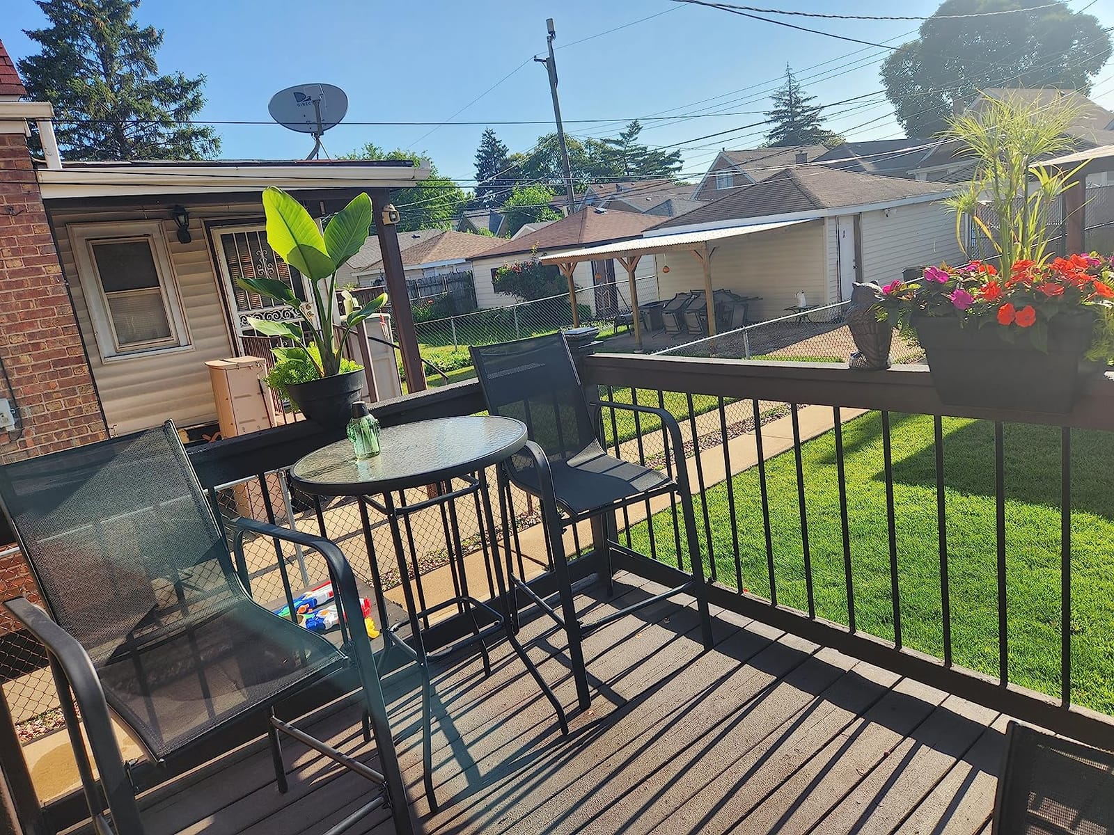 Tangkula 3 Pieces Outdoor Patio Bar Set, Outdoor Bistro Set with 2 Bar Stools and 1 Tempered Glass Bar Table, Bar Height Patio Table and Stools Set for Backyard, Garden, Lawn (Coffee) customer photo 1