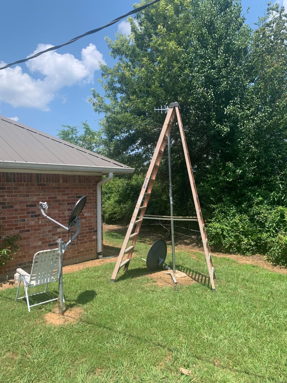 Cell Phone Booster for Home/RV/Metal Building,Cellular Signal Repeater Boosts 5G 4G LTE & 3G Signals on Band 2 4 5 12 13 and 17, Supports Verizon, AT&T, T-Mobile & More | FCC Approved customer photo 1
