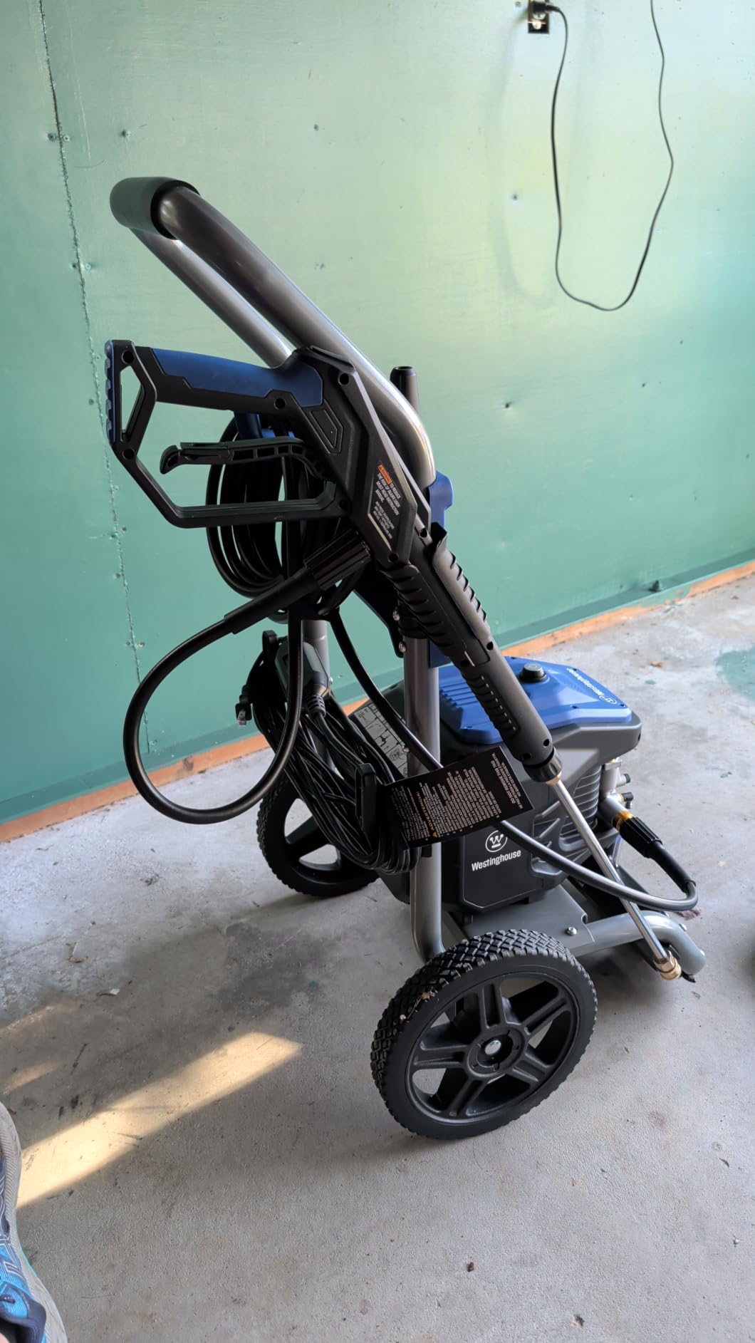 Westinghouse WPX3000e Electric Pressure Washer, 3000 Max PSI and 1.76 Max GPM, Induction Motor, Onboard Soap Tank, Spray Gun and Wand, 5 Nozzle Set, for Cars/Fences/Driveways/Homes/Patios/Furniture customer photo 2