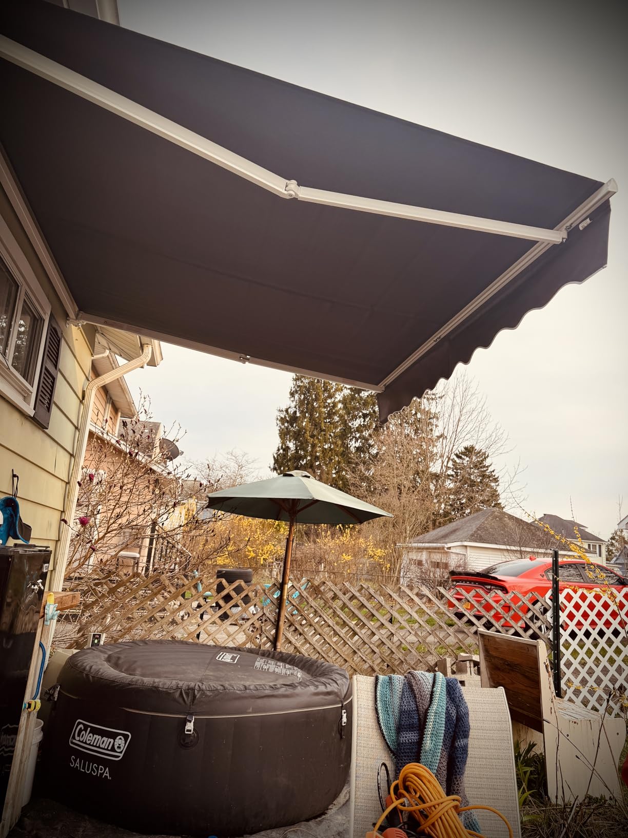 VEIKOU 12' x 10' Awnings for Patio, Retractable Awning with Adjustable Canopy, Aluminum Frame, Manual Patio Awning Sun Shade Shelter for Window, Door, Deck, Garden, Gray customer photo 1