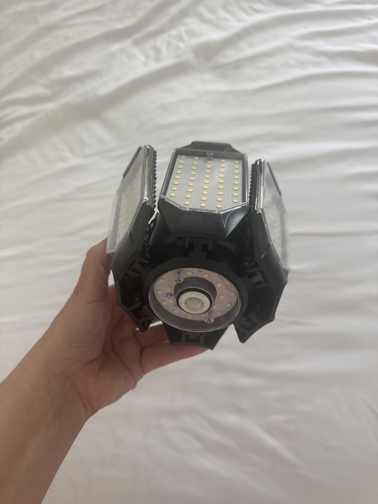 Motion Sensor Garage Light, 20000LM 200W Garage Lights Ceiling Led Motion Activated,Motion Light Indoor with Dusk to Dawn, E26/E27 Screw in Shop Light for Basement Barn Attic Warehouse customer photo 1