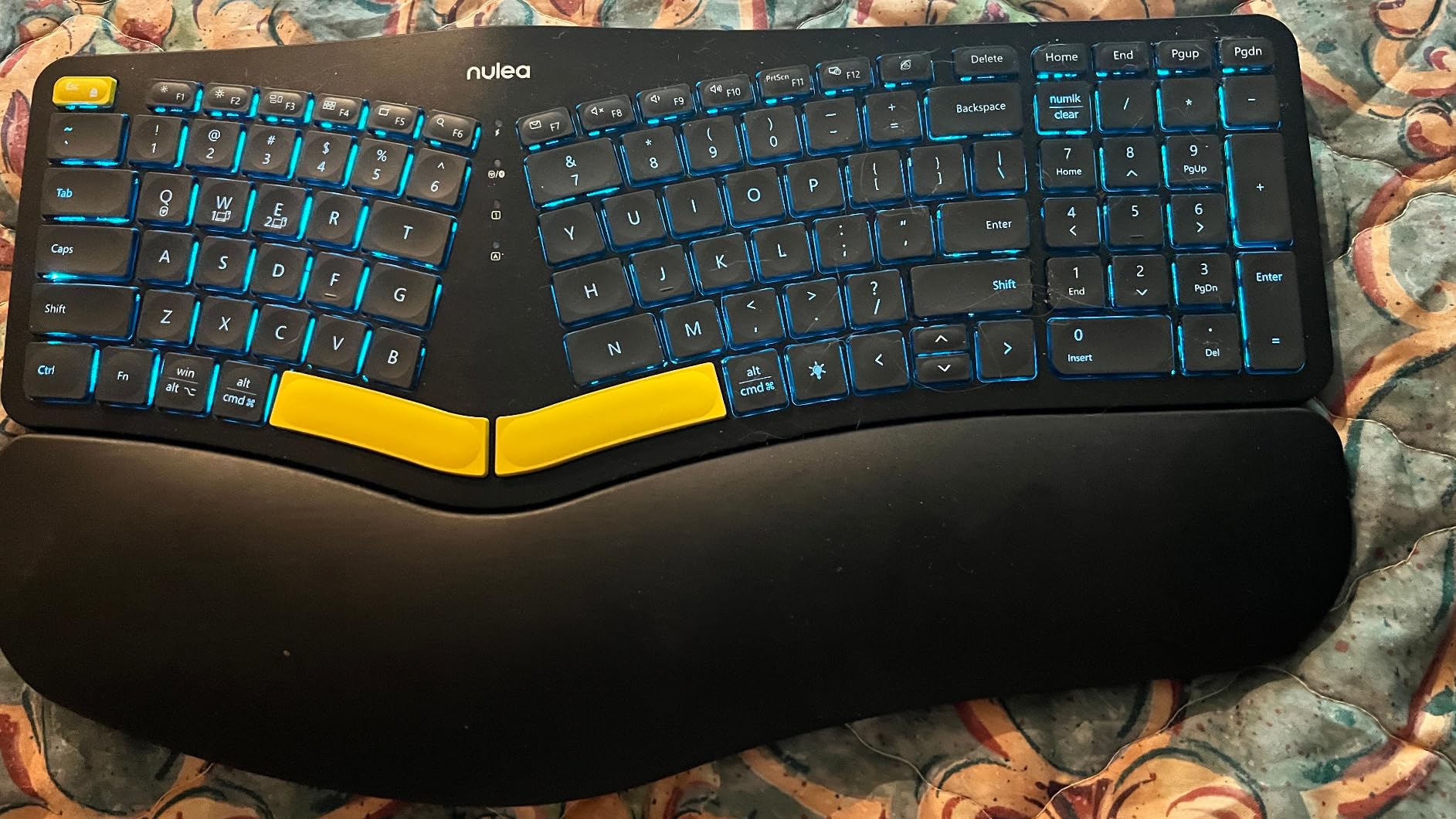 Nulea RT05 Wireless Ergonomic Keyboard, Split Keyboard with Wrist Rest, USB-C Charging, 7-Color Backlight, Natural Typing, Bluetooth and USB Connectivity, Compatible with Windows/Mac(Pink) customer photo 1