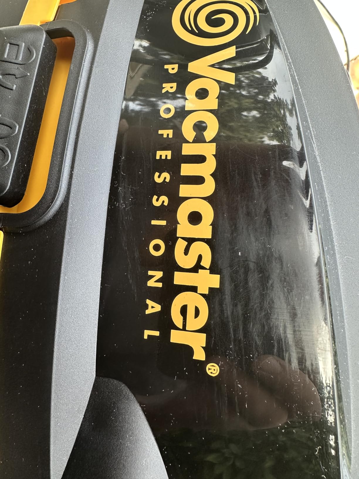 Vacmaster Professional Beast Series VFB511H 0201 5-Gal 5.5 PHP Wet/Dry Vac customer photo 2