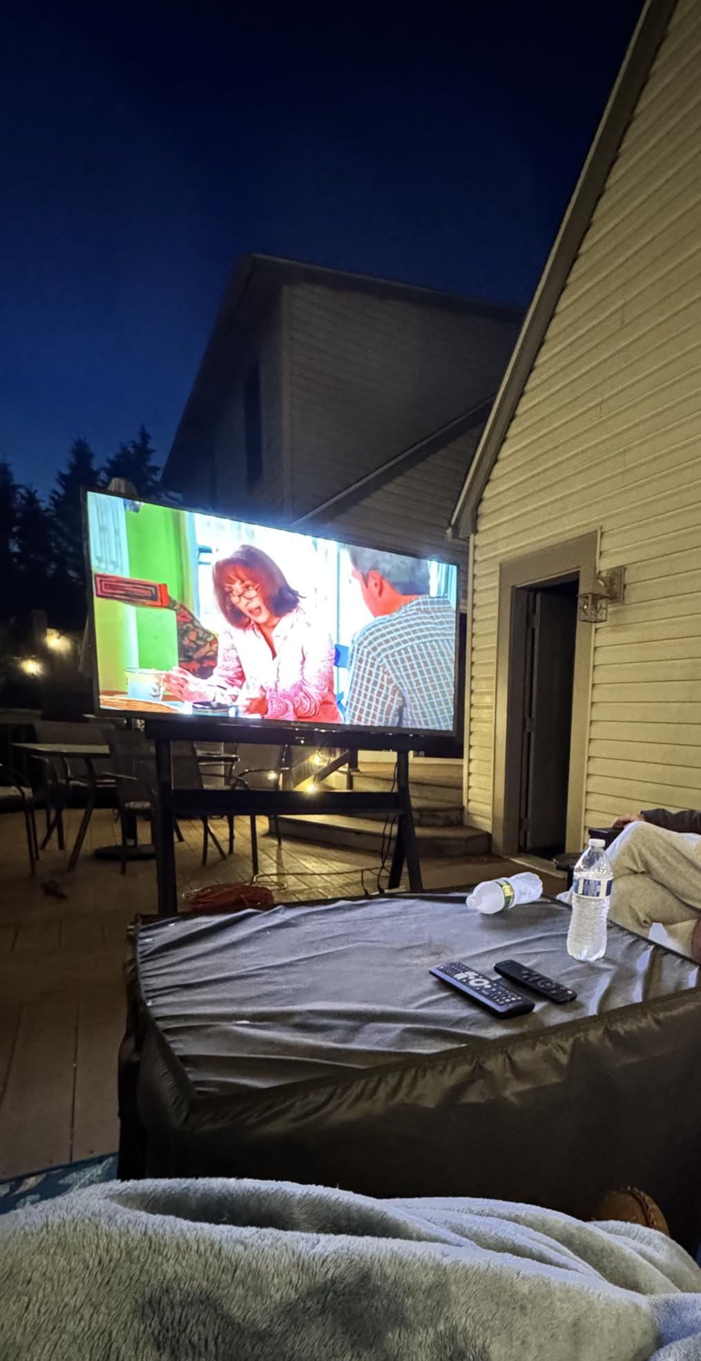 SYLVOX Outdoor TV, 55 inch 2000 nits Full Sun Outdoor TVs, Weatherproof TV customer photo 1