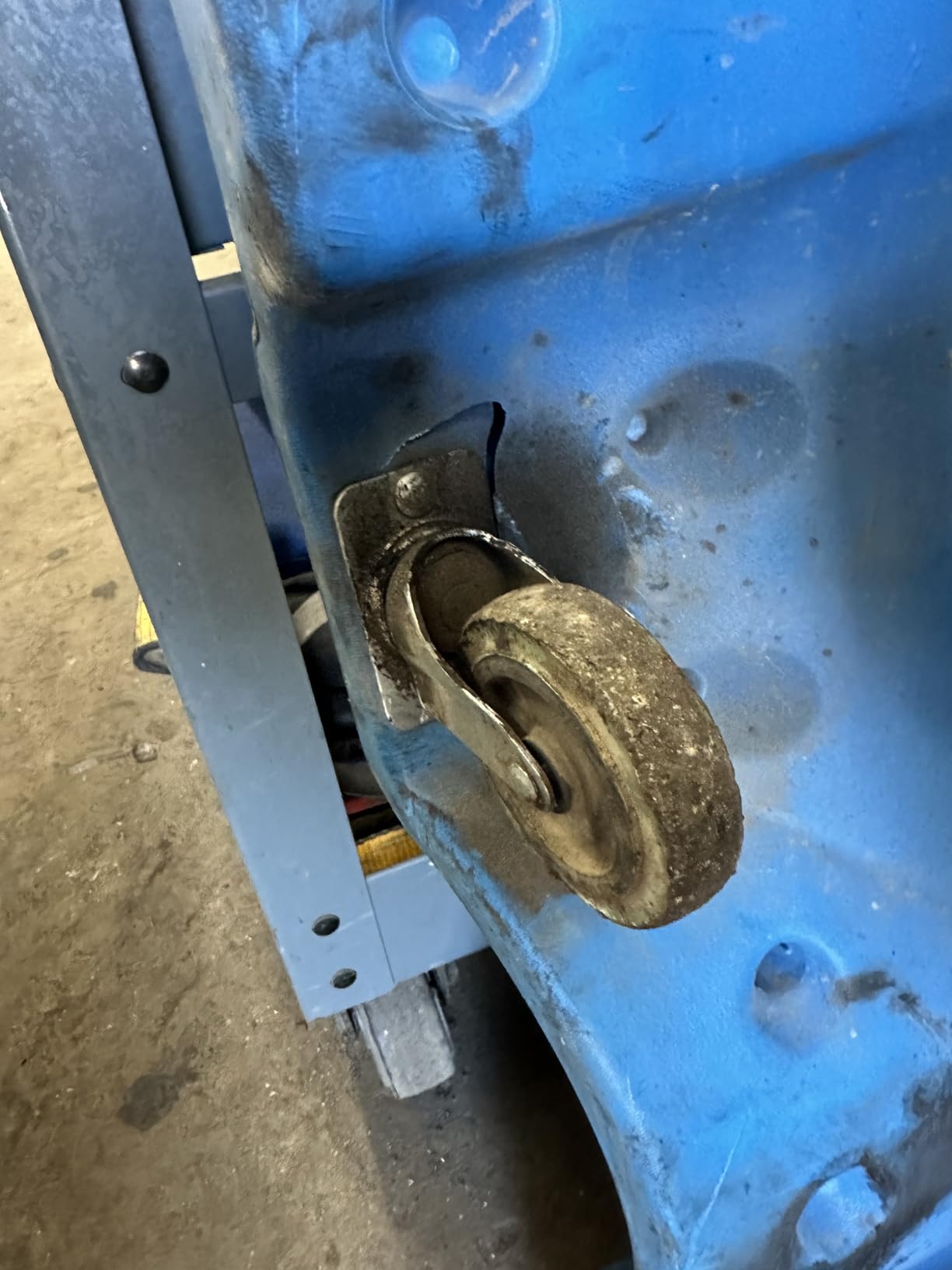 Auto Dynasty 40 in Low-Profile Under-Car Rolling Mechanic Creeper, Red customer photo 1