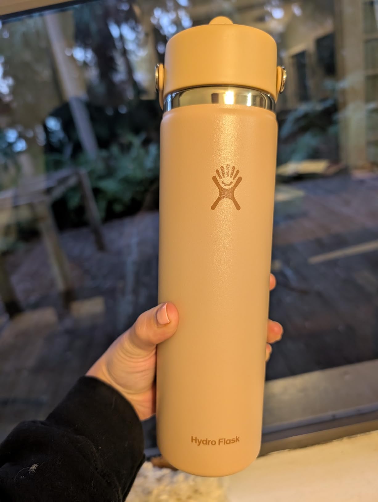 Hydro Flask Water Bottle - Insulated Stainless Steel - Wide Straw Lid, Non Spill, Leakproof in 24 Oz Ivory customer photo 1