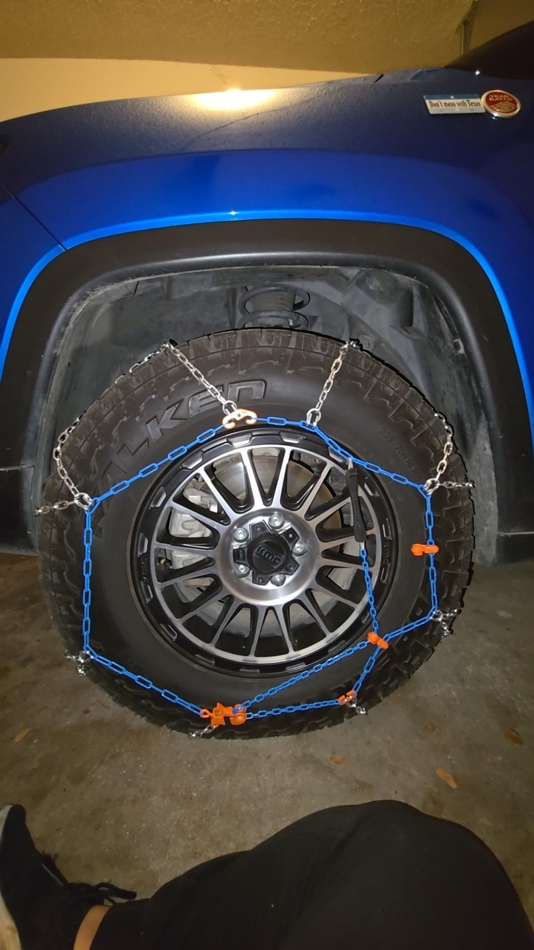 Snow Chains for Car,SUV and Pickup,Universal Emergency Tire chains,Set of 2 customer photo 1