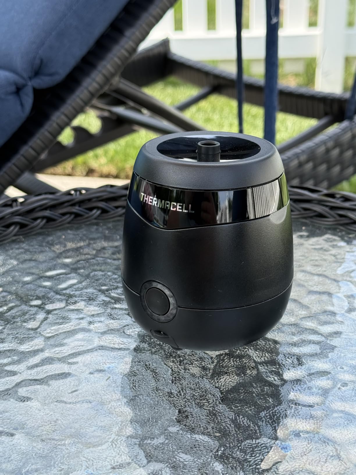 Thermacell E-ZoneGuard Patio Max Mosquito Repellent 12Hr Bat + Chrging Dock | 20-FT Zone; 36Hr Refill; Rechargeable; Fast Charging; Proven Outdoor Protection; Bug Spray Alternative; Scent Free; DEET-Free customer photo 1