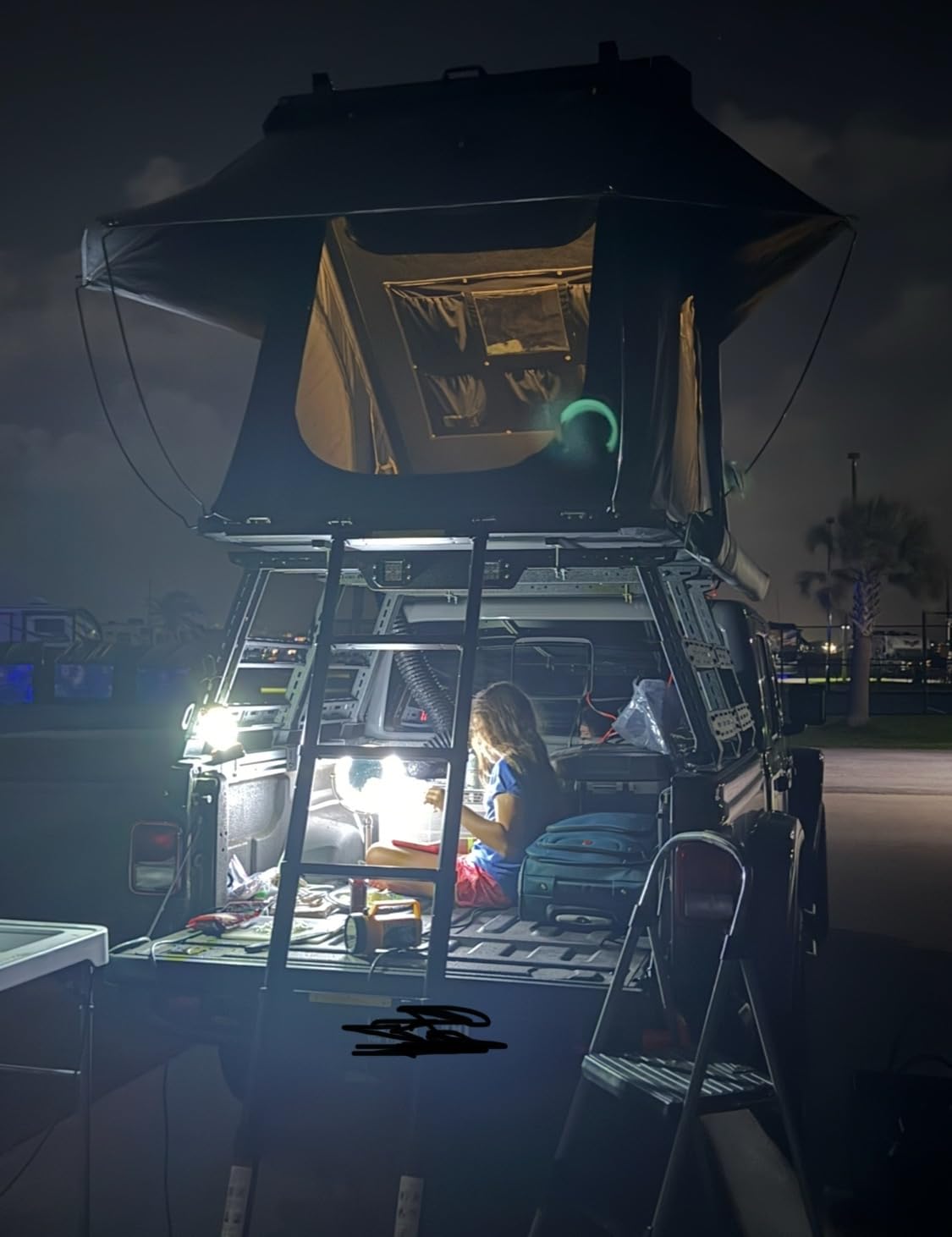 Naturnest Rooftop Tent Hard Shell, Easy Set Up Pop Up Tent for 2 Person customer photo 2