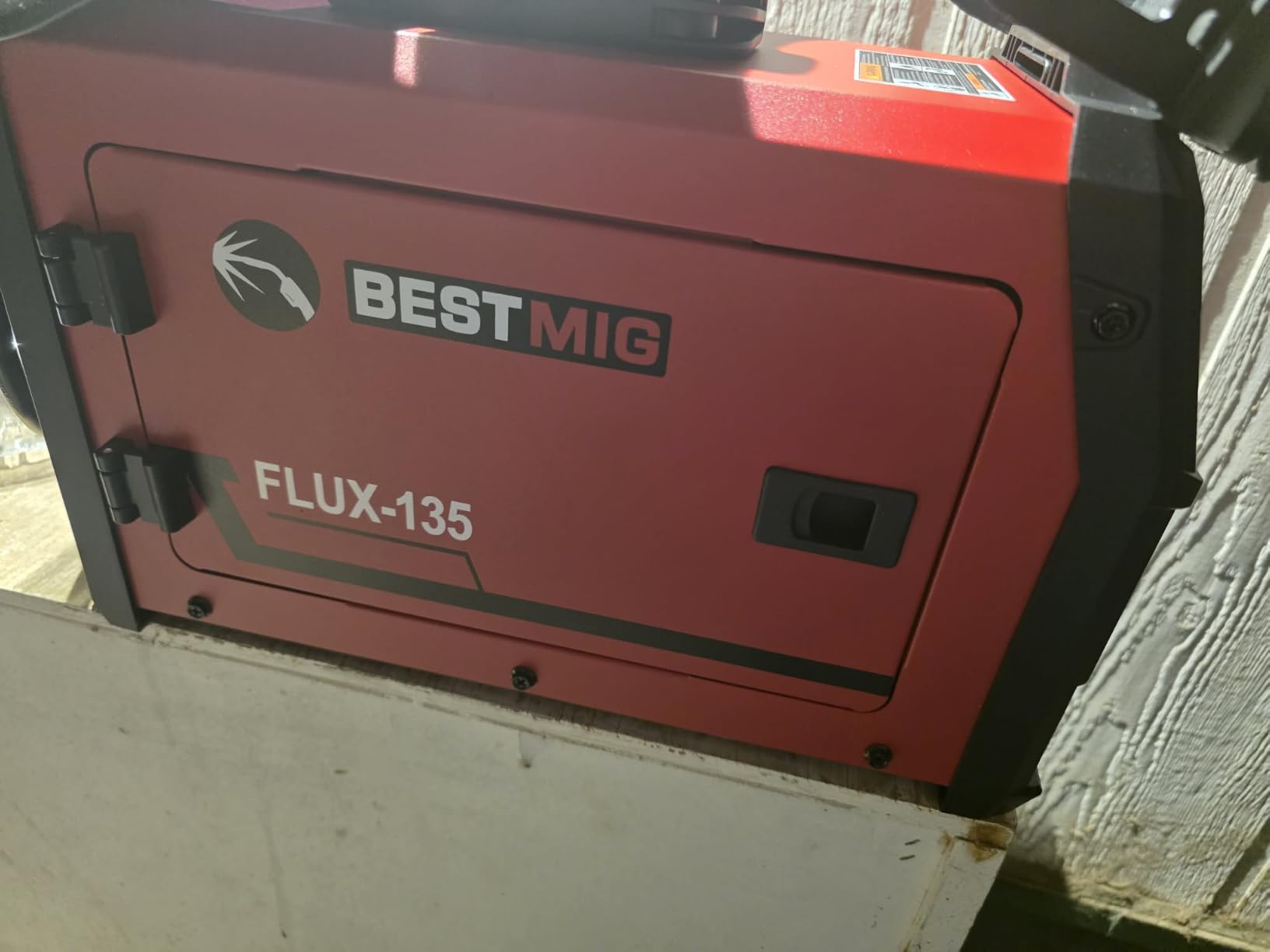 BESTMIG 135A MIG Welder - 3-in-1 Flux Core Welder, MIG/Lift TIG/Stick Welding Machine - Portable IGBT Inverter - 110V with Welding Helmets and Gloves (Red Black, MIG 135A Welder) customer photo 1
