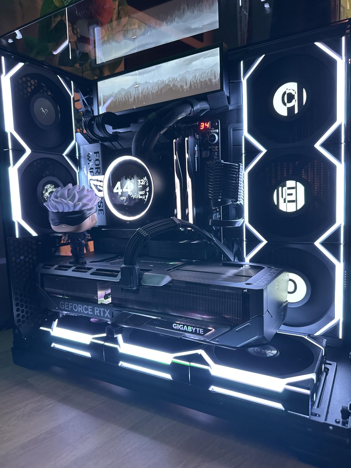 GIGABYTE GeForce RTX 5080 Gaming OC 16G Graphics Card, WINDFORCE Cooling System, 16GB 256-bit GDDR7, GV-N5080GAMING OC-16GD Video Card customer photo 1