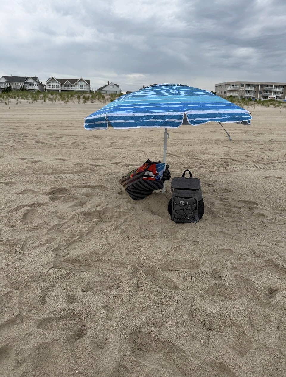 LOTTAFUN 6ft Beach Umbrella - Heavy Duty Wind Resistant UV 50+ Portable Sun Shade with Sand Anchor & Carry Bag, Outdoor Folding Umbrella for Beach, Pool, Patio, Garden (Blue Stripe) No Tilt The sand needs to exceed the spiral 6inch customer photo 2