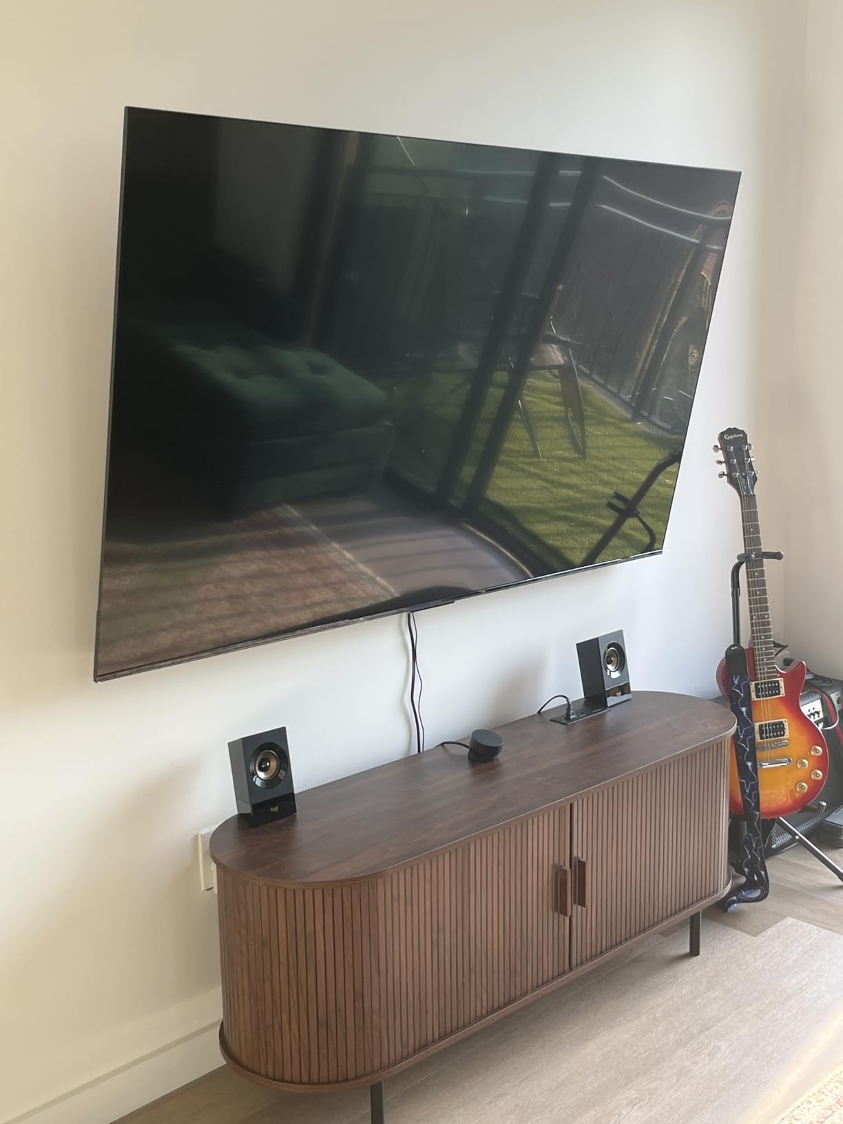 INSIGNIA 65-inch Class QF Series LED 4K UHD QLED Smart Fire TV with Alexa Voice Remote (NS65-UQFL26) customer photo 1