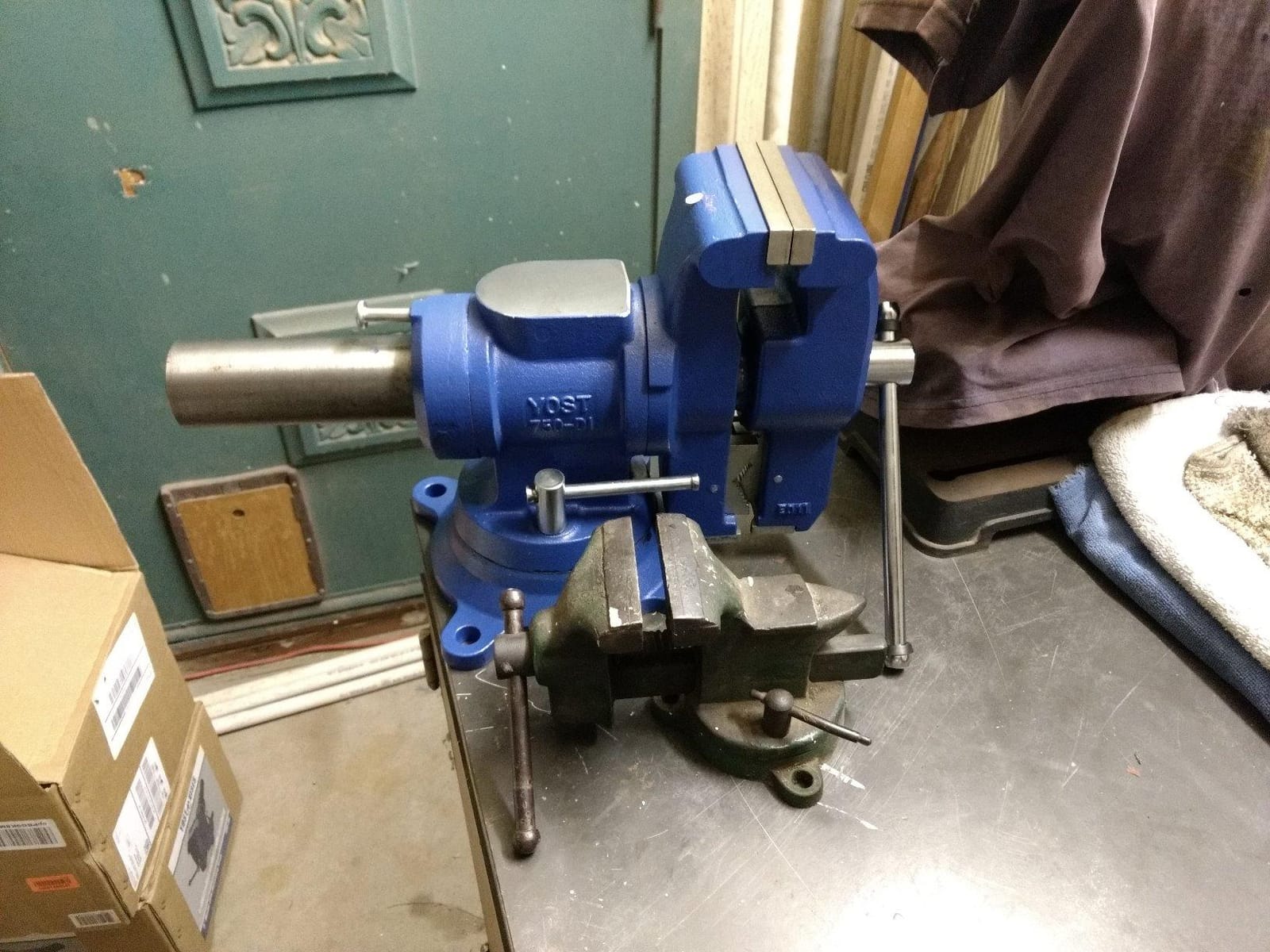 Yost Vises 760-DI Multi-Jaw Rotating Vise 6 Inch Jaw Width | 2 in 1 Multipurpose Bench and Pipe Vise | Secure Grip with Swivel Base | Made with a Combination of Ductile Iron & Hardened Steel customer photo 2