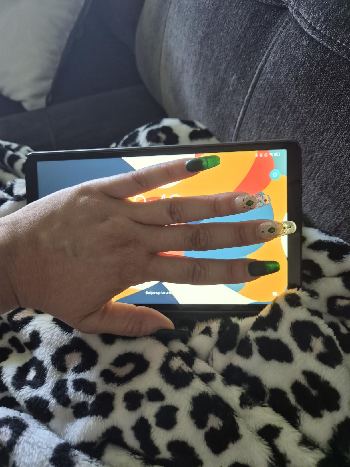 Lenovo Tab One - Lightweight Tablet - up to 12.5 Hours of YouTube Streaming - 8.7