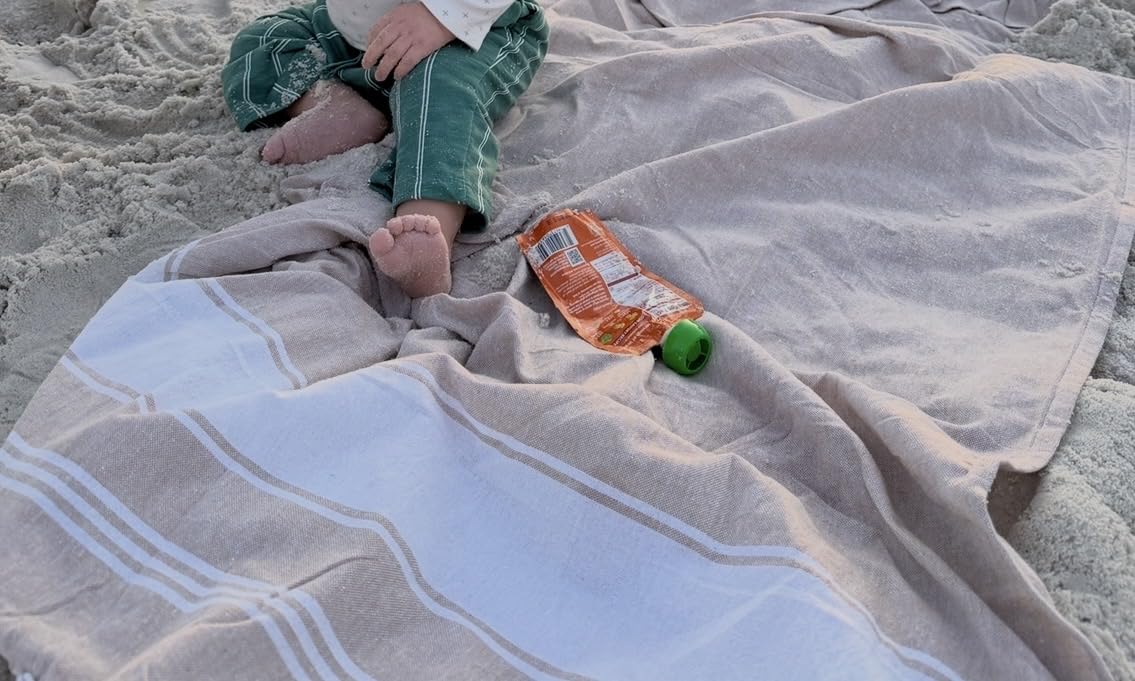 LANE LINEN Beach Blanket Sand Free & Extra Large Beach Towel - Candy Pink customer photo 1