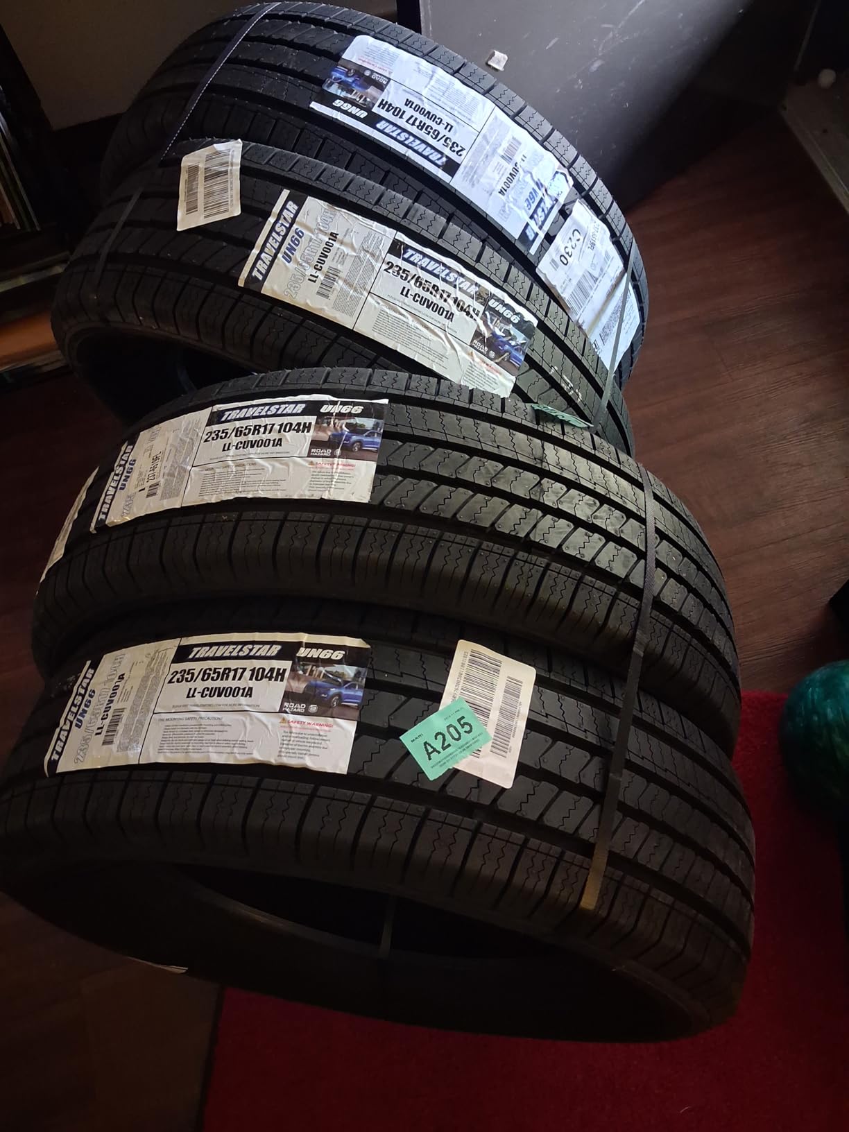 Set of 4 Travelstar UN66 245/60R18 105V High Performance CUV/SUV Tires customer photo 1