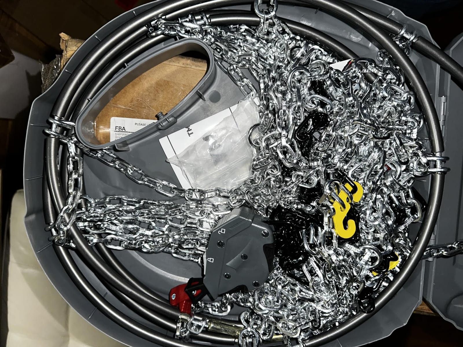 Auto Fixing Snow Chains for Pickup Trucks & SUVs Off-road, Heavy Duty Quick Fit & Easy Installation Snow Tire Chains, Portable Reusable Emergency Tire Traction Chain, Set of 2 (HPK-2340) customer photo 1