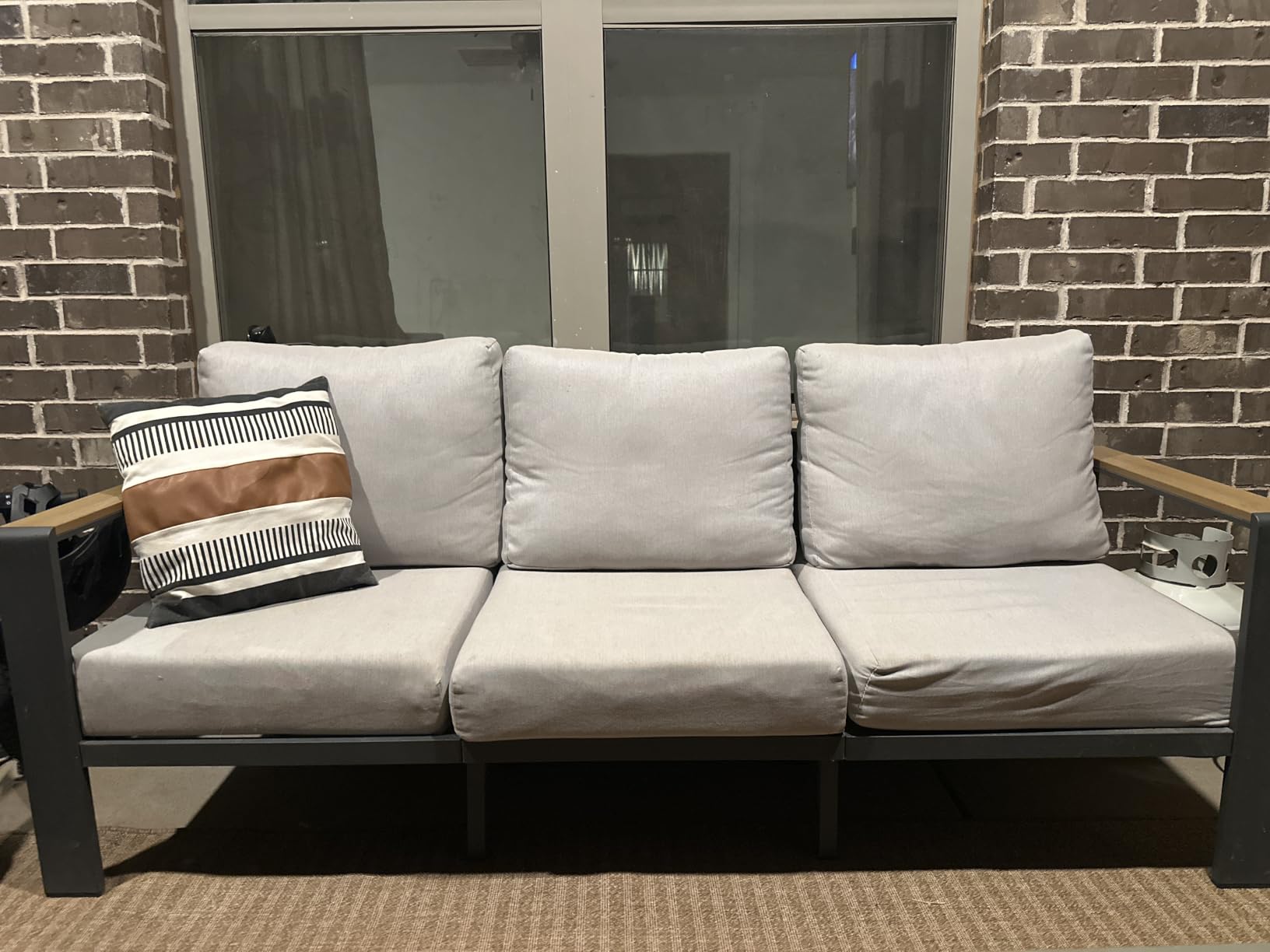 Aluminum Outdoor Patio Furniture Set with Coffee Table, 5 Piece Patio Conversation Sets, Outdoor Sectional Furniture for Porch, Balcony, Yard, Gray customer photo 1