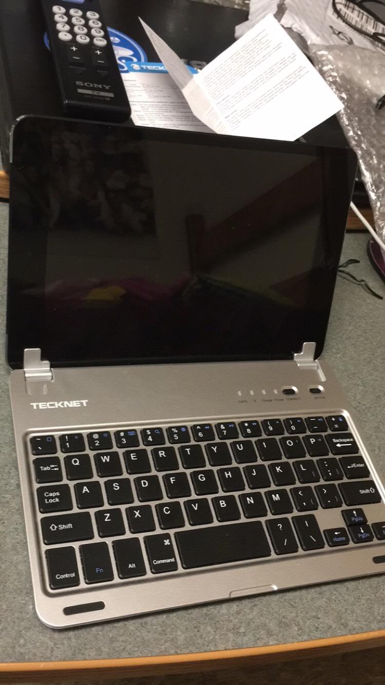 TECKNET 2.4G Rechargeable Ultra-Slim Wireless Keyboard and Mouse Combo customer photo 2