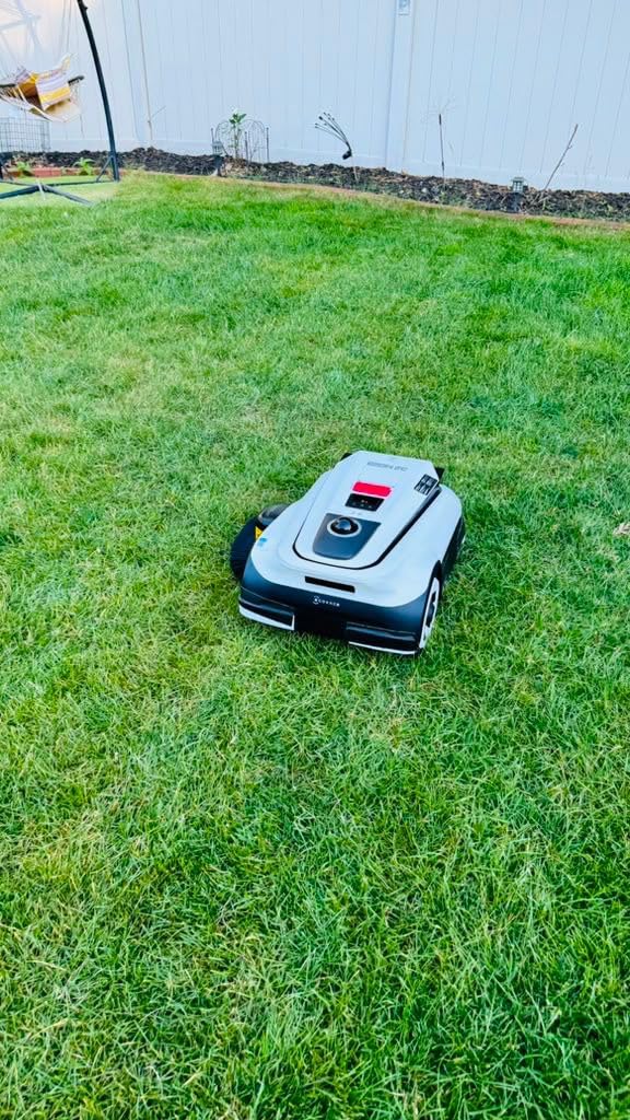 ECOVACS Goat A2000 LiDAR PRO Robot Lawn Mower, Dual LiDAR Navigation customer photo 2