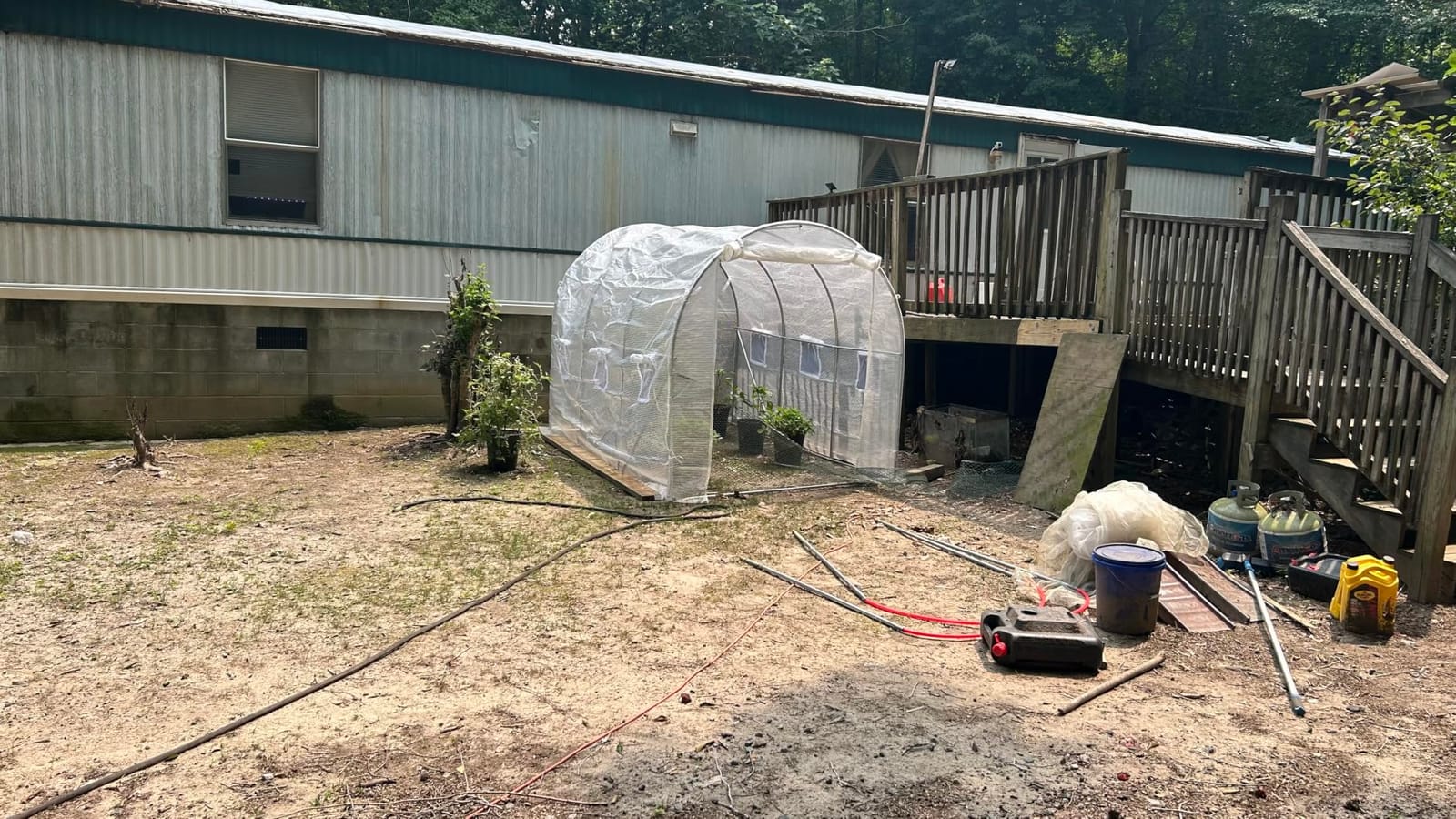 VEVOR Walk-in Greenhouse, 76.8